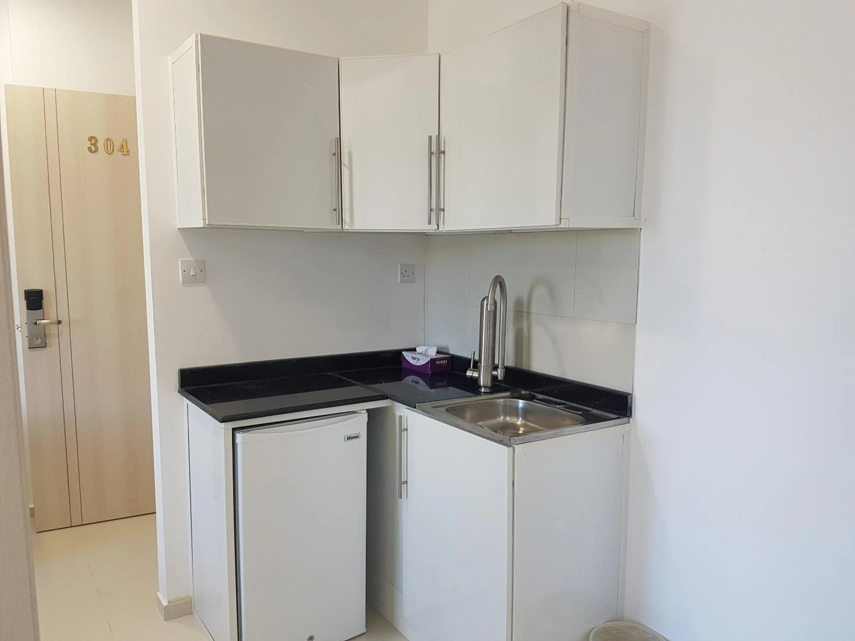 Kitchen or kitchenette, Kitchen/Kitchenette in Magic Suite Al Mahboula