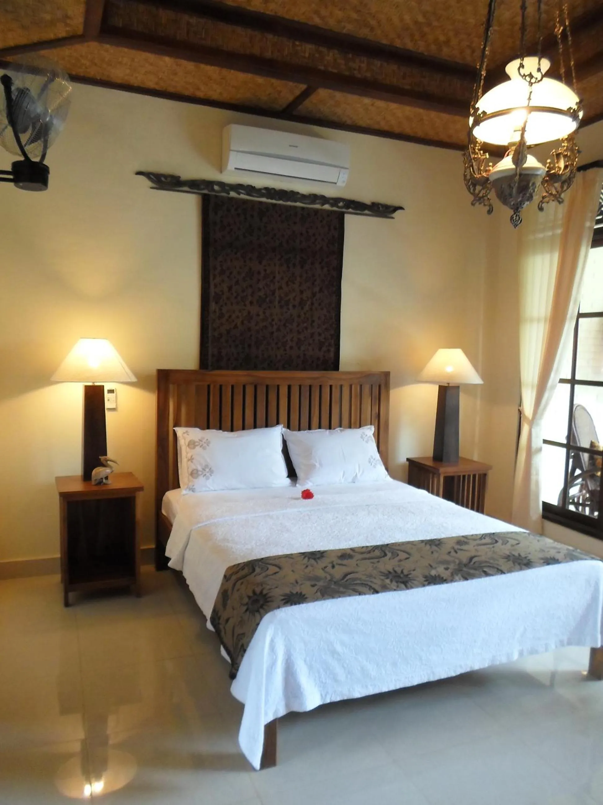 Bedroom, Bed in Lily Lane Villas