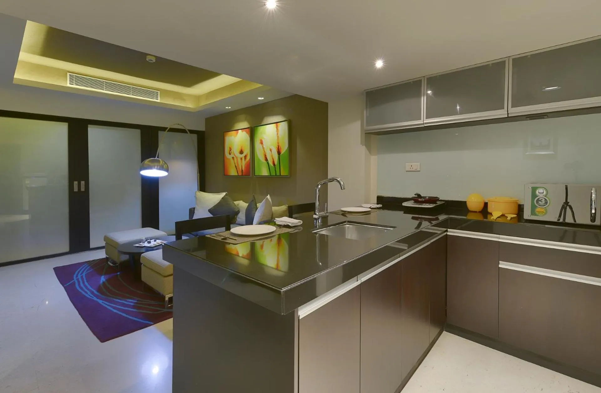 Kitchen or kitchenette in Davanam Sarovar Portico Suites