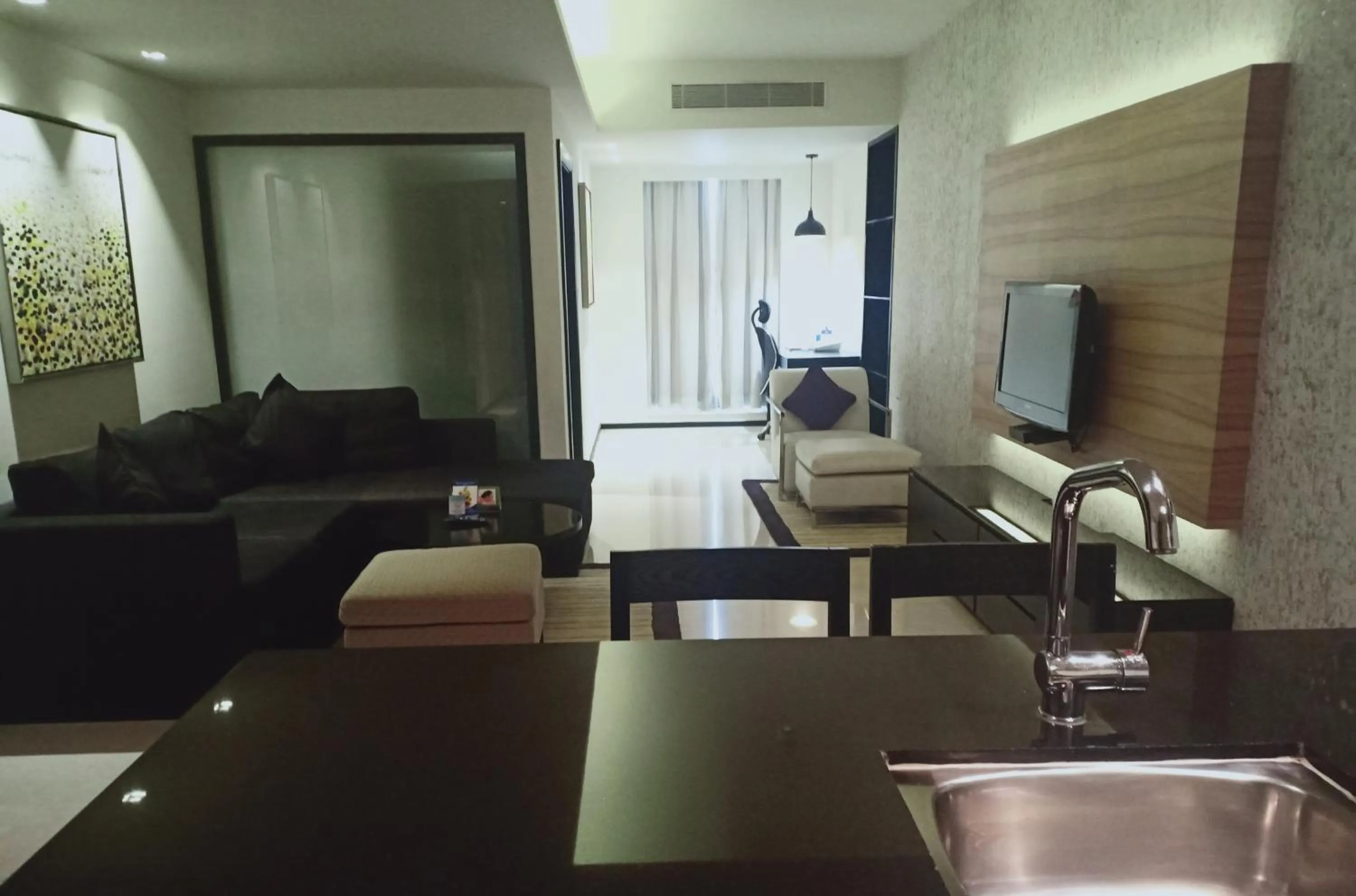 Living room in Davanam Sarovar Portico Suites