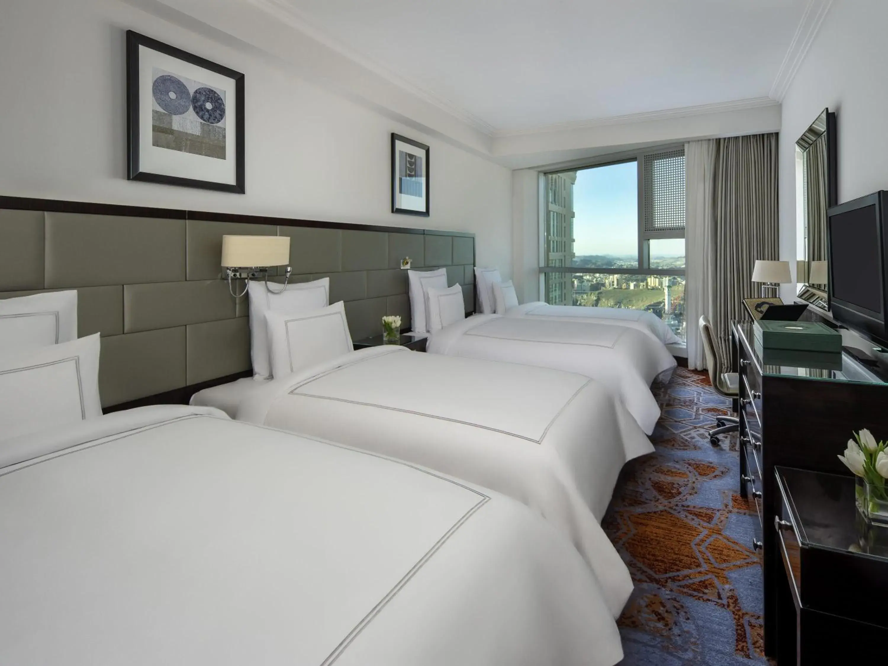 Bedroom, Bed in Swissotel Makkah Bedroom, Bed in Swissotel Makkah