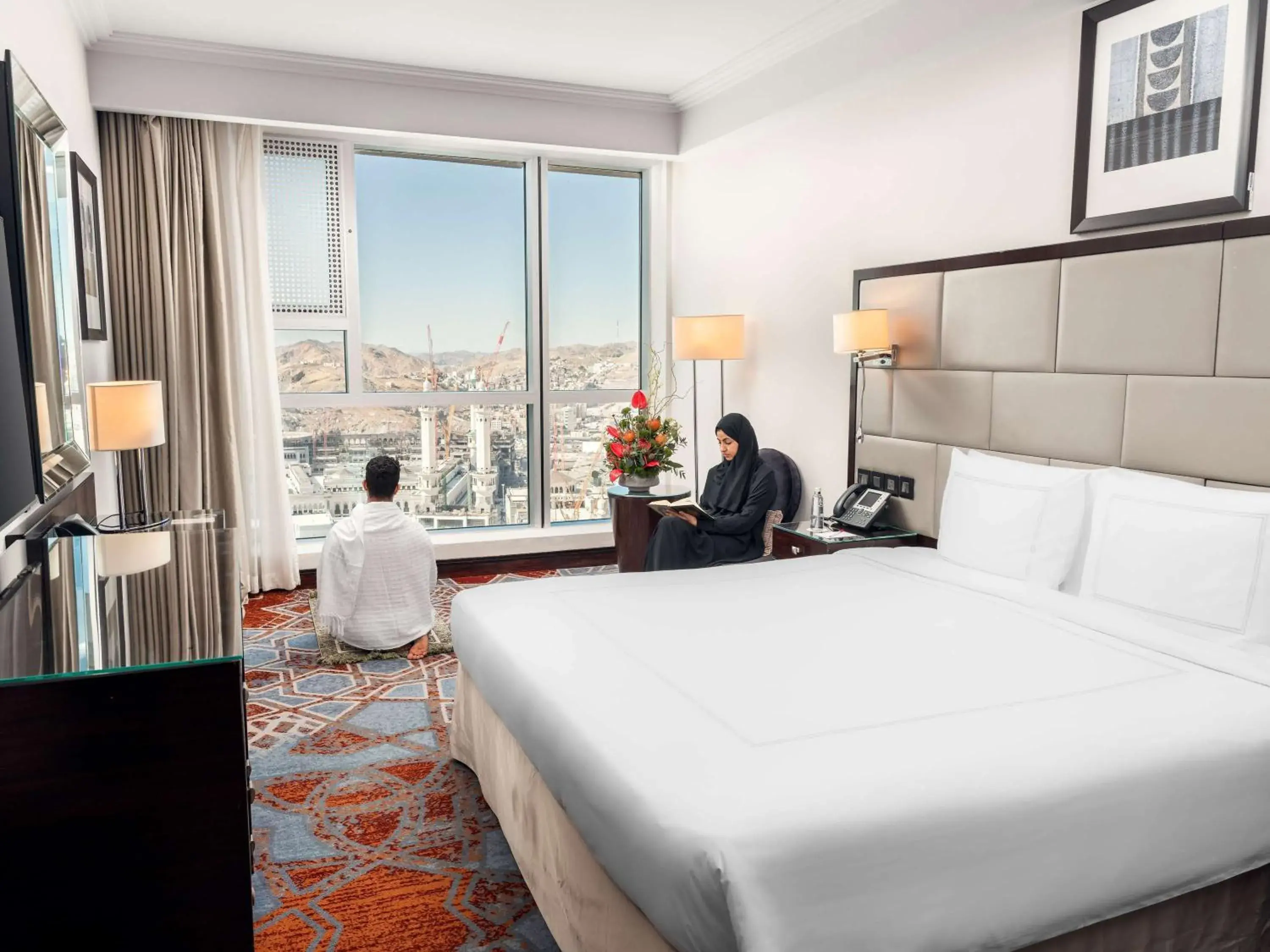 Bedroom, Bed in Swissotel Makkah Bedroom, Bed in Swissotel Makkah