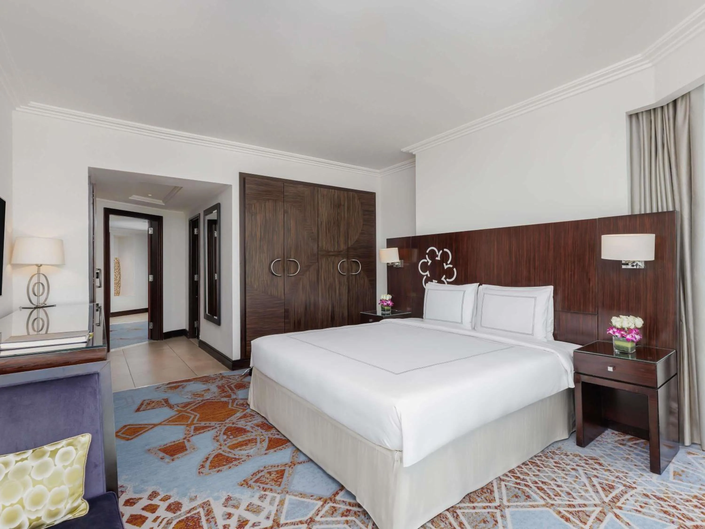 Bedroom, Bed in Swissotel Makkah