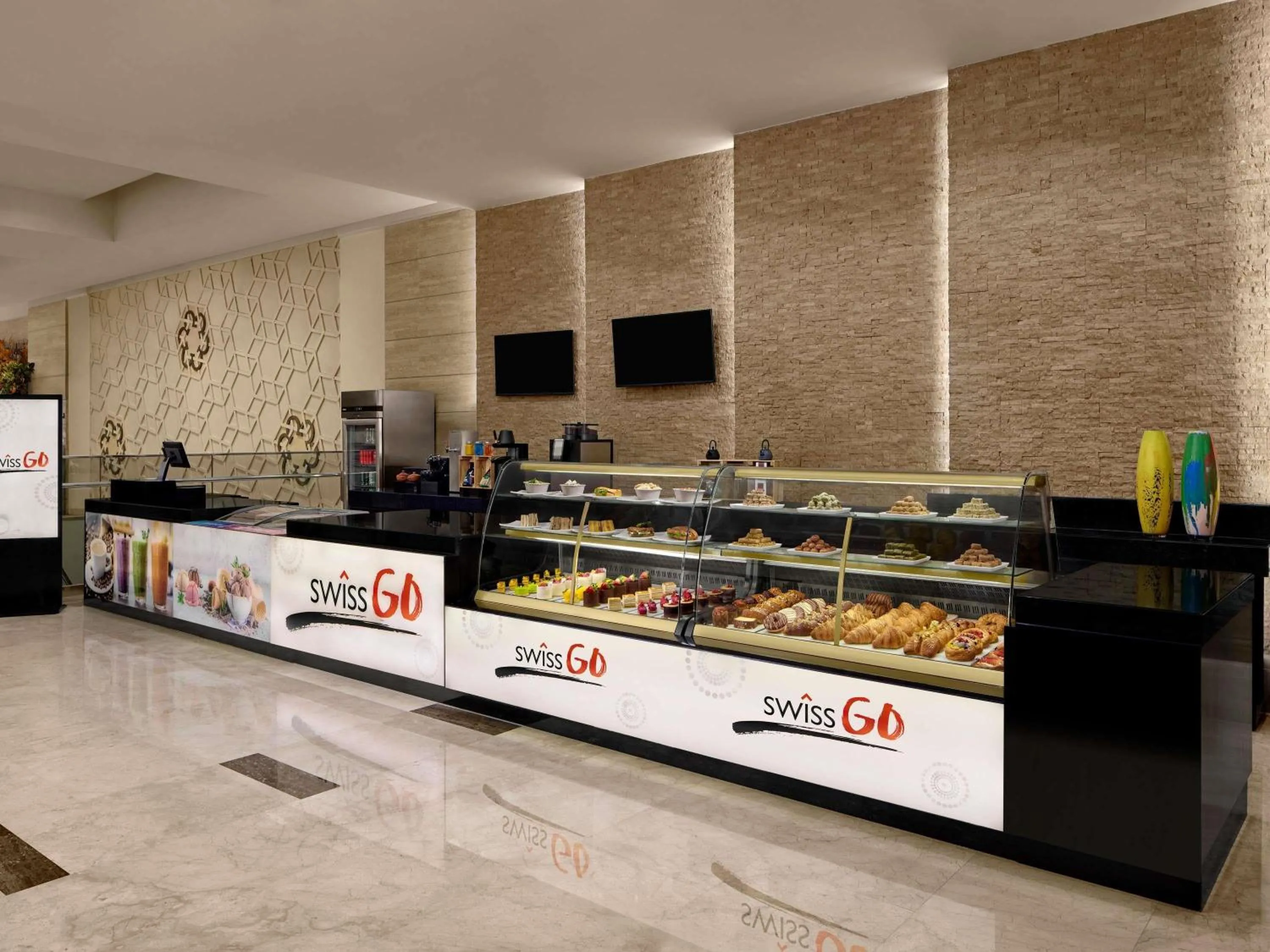 Lounge or bar in Swissotel Makkah