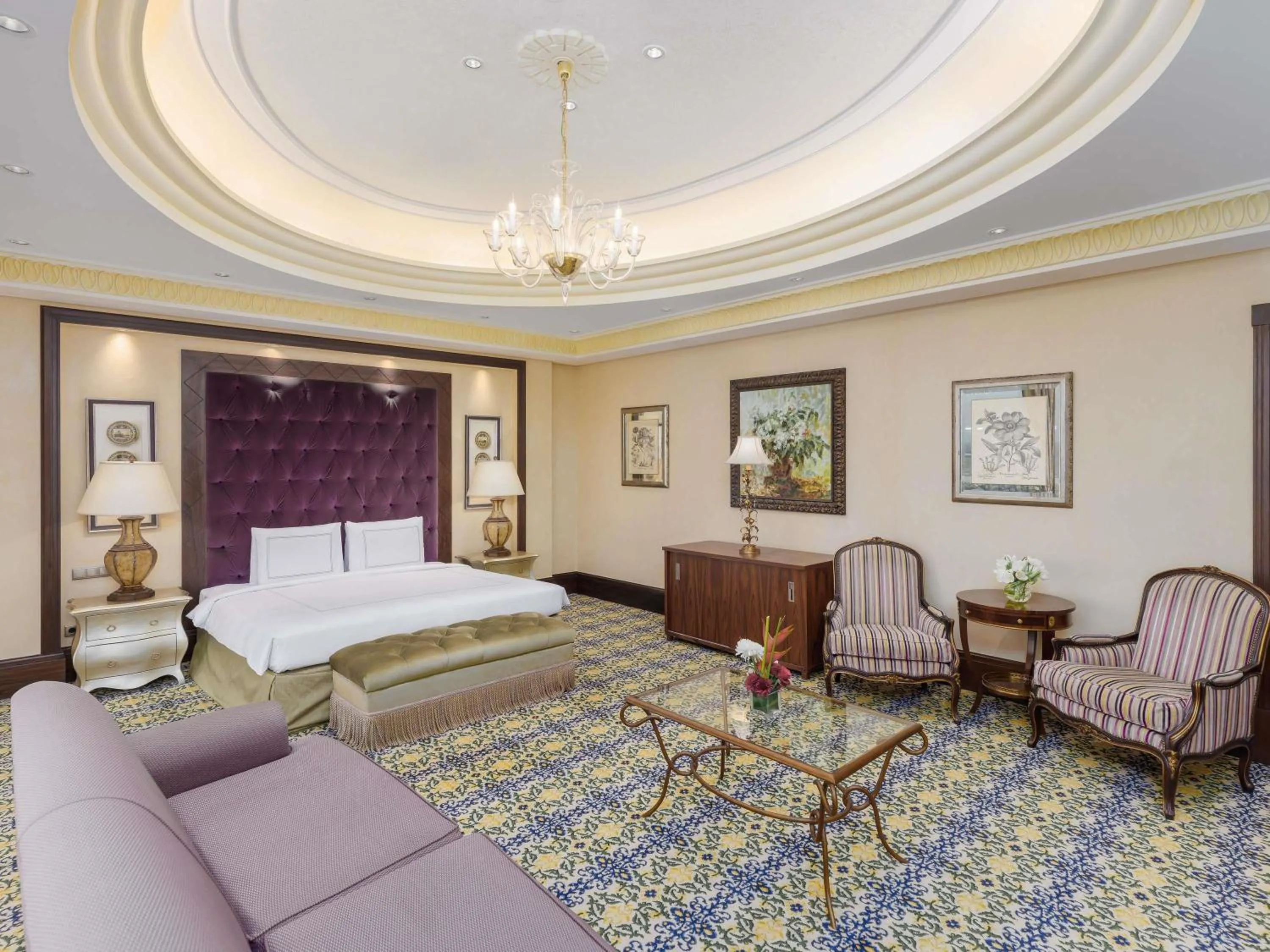 Bedroom, Bed in Swissotel Makkah