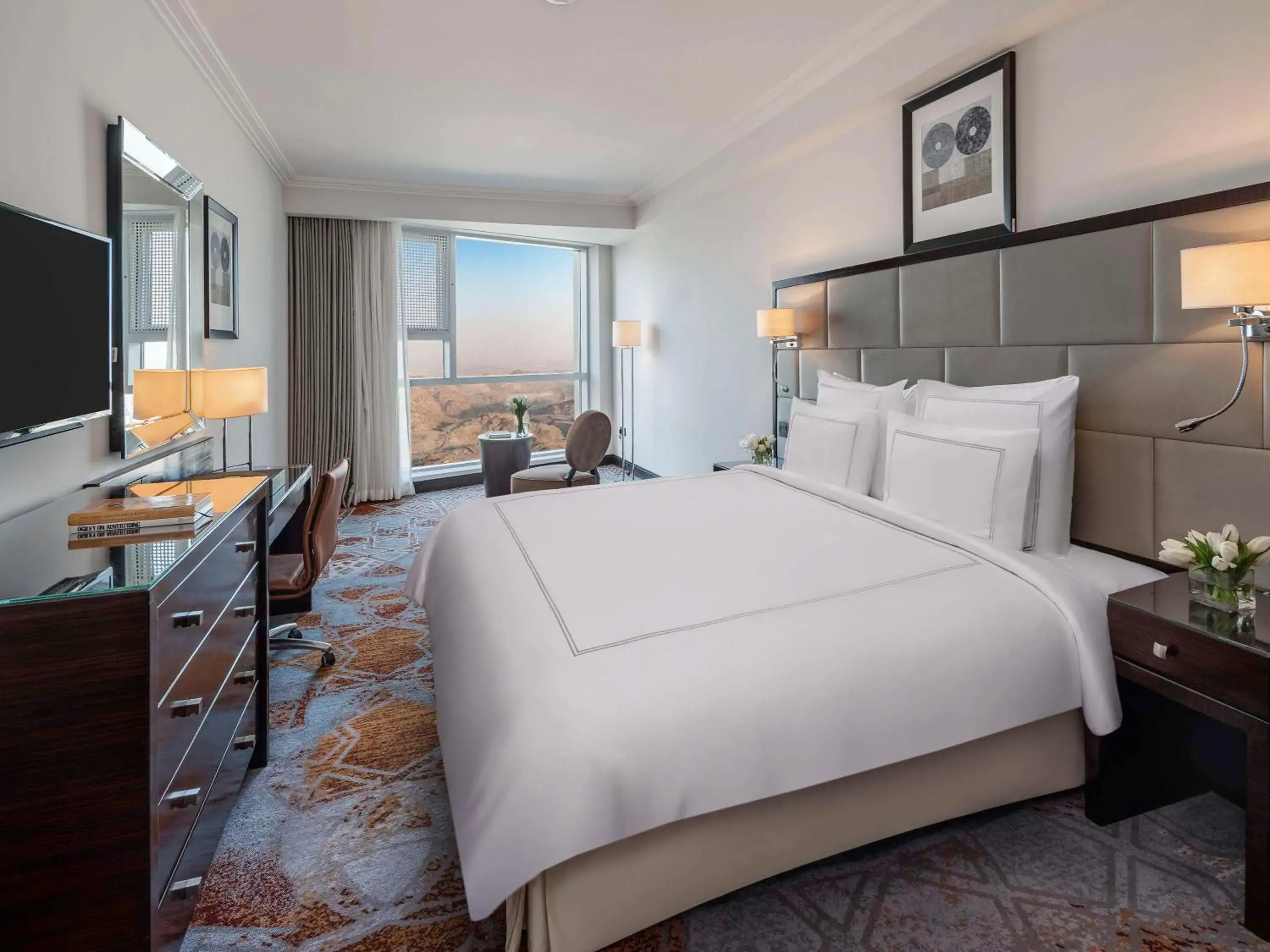 Bedroom, Bed in Swissotel Makkah Bedroom, Bed in Swissotel Makkah