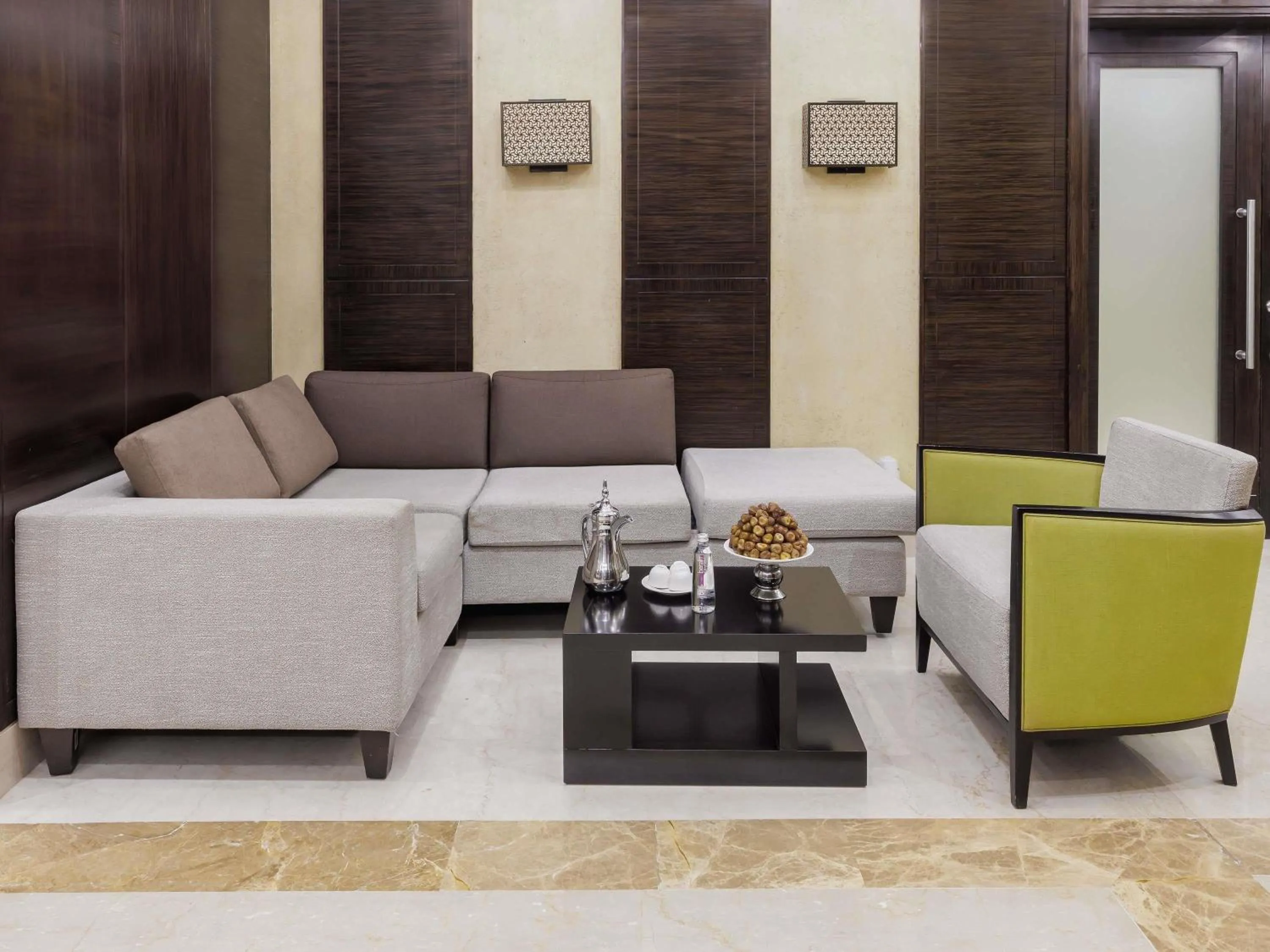 Lounge or bar in Swissotel Makkah