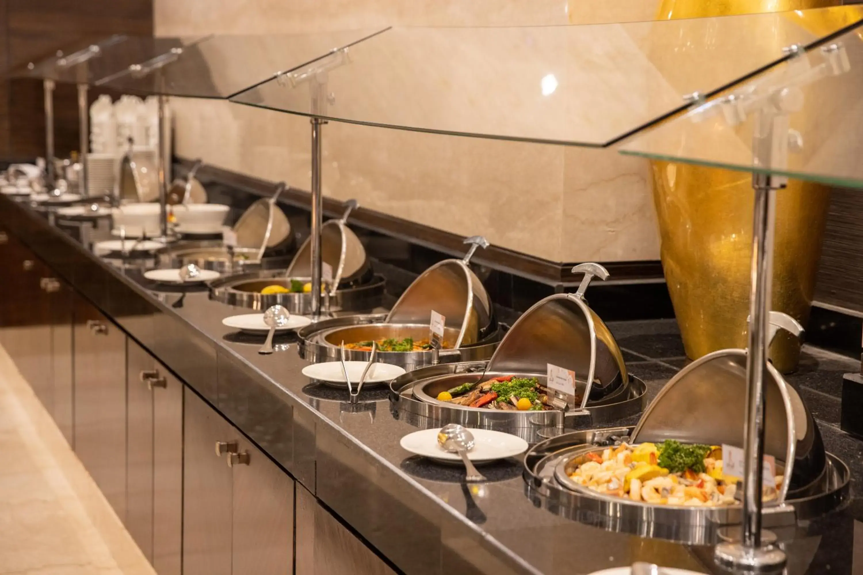 Food and drinks in Swissotel Makkah Food and drinks in Swissotel Makkah