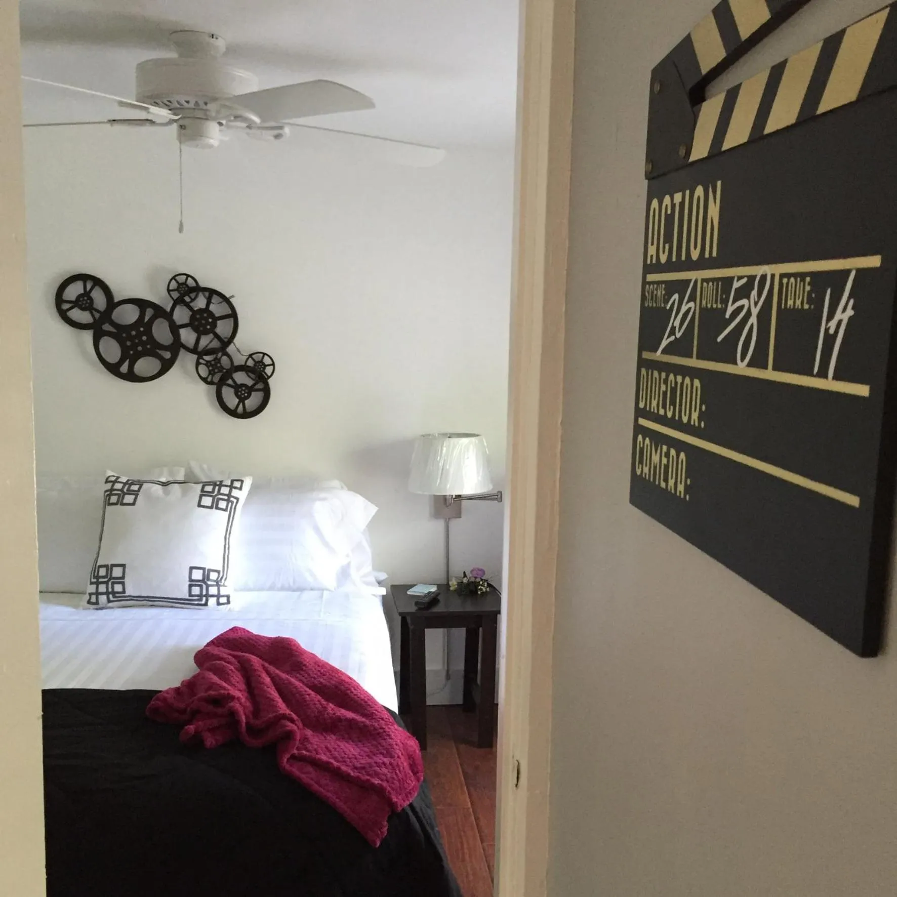 People, Bed in 18 Vine Inn & Carriage House