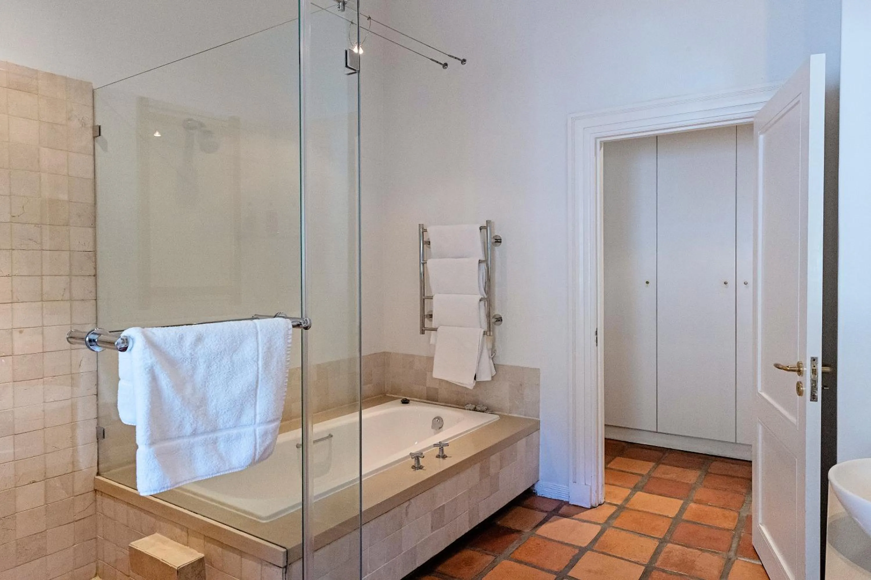 Shower in Holden Manz Country House