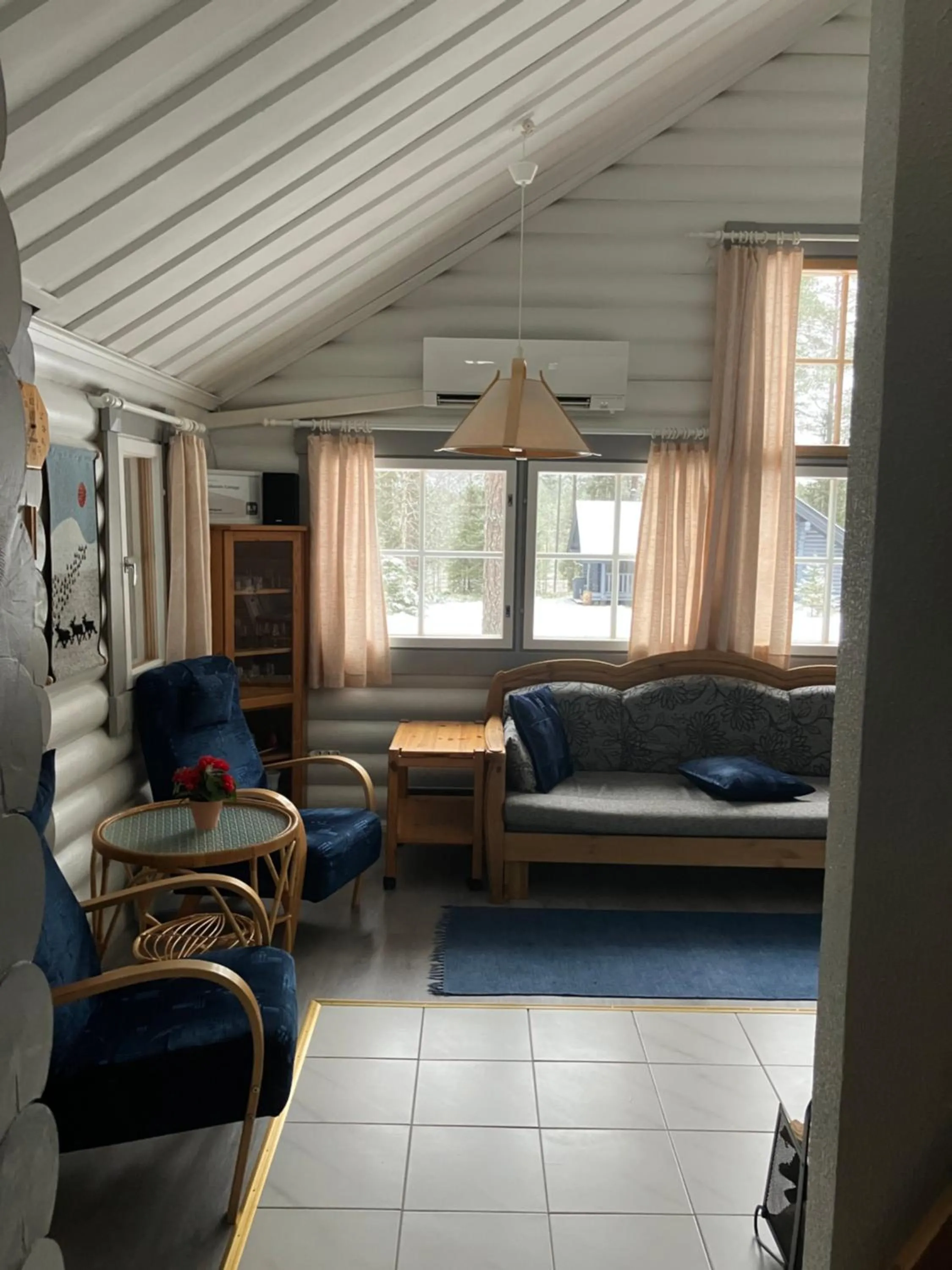 Rukavalo Cottage