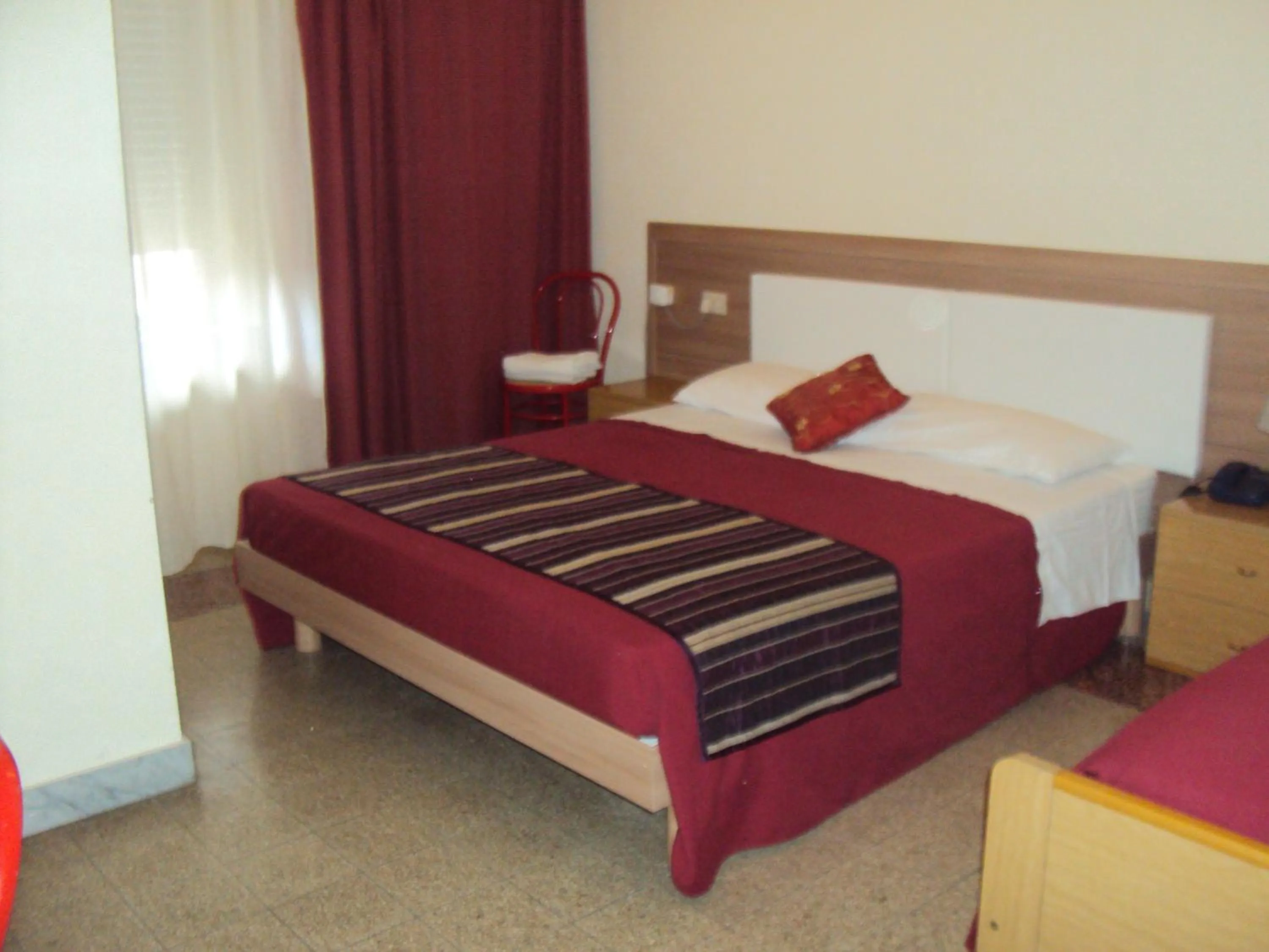 Photo of the whole room, Bed in Hotel Mirage