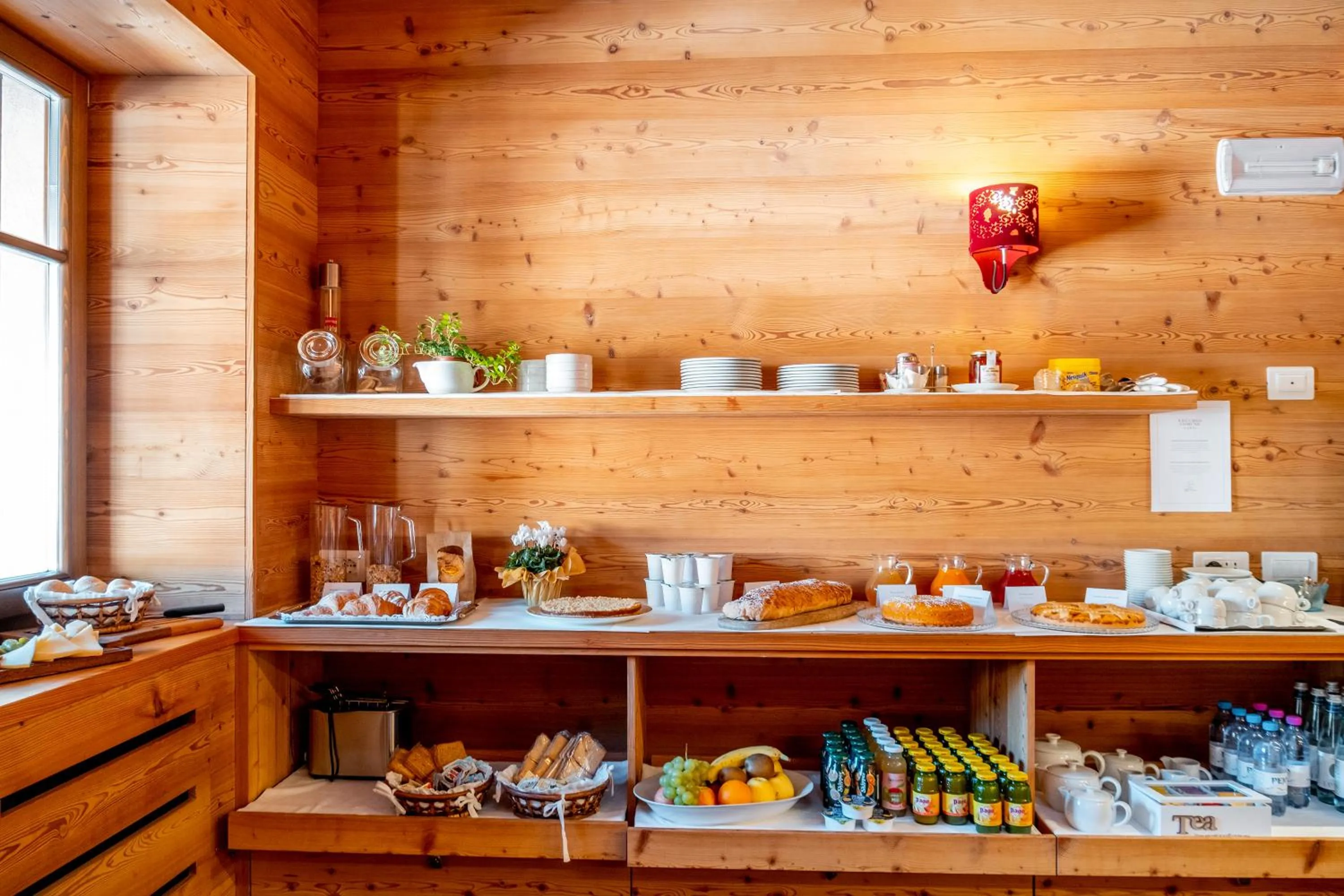 Restaurant/places to eat in Garnì Vecchio Comune