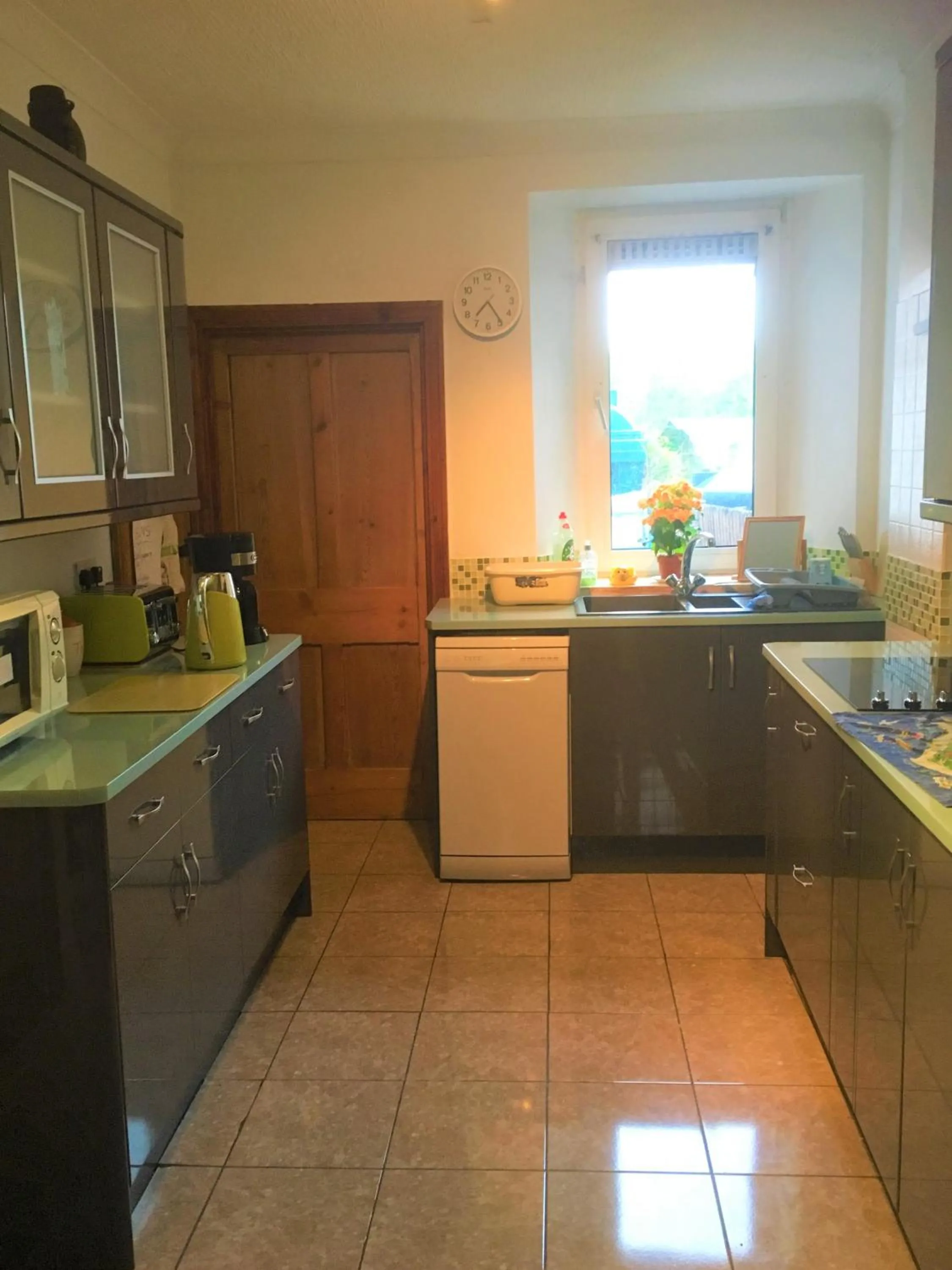 Kitchen or kitchenette in Heddfan (Place of Peace)