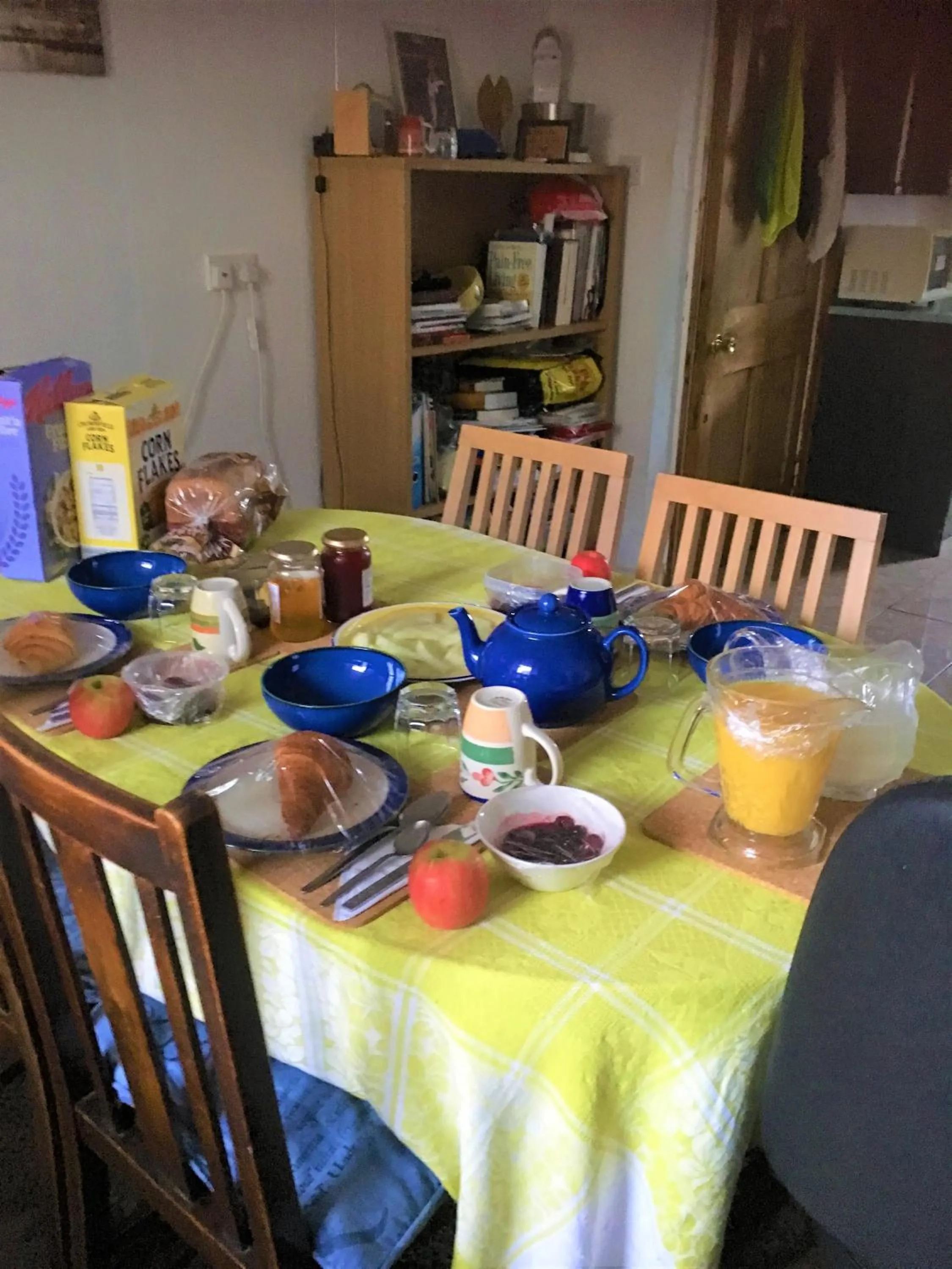 Communal lounge/ TV room in Heddfan (Place of Peace)