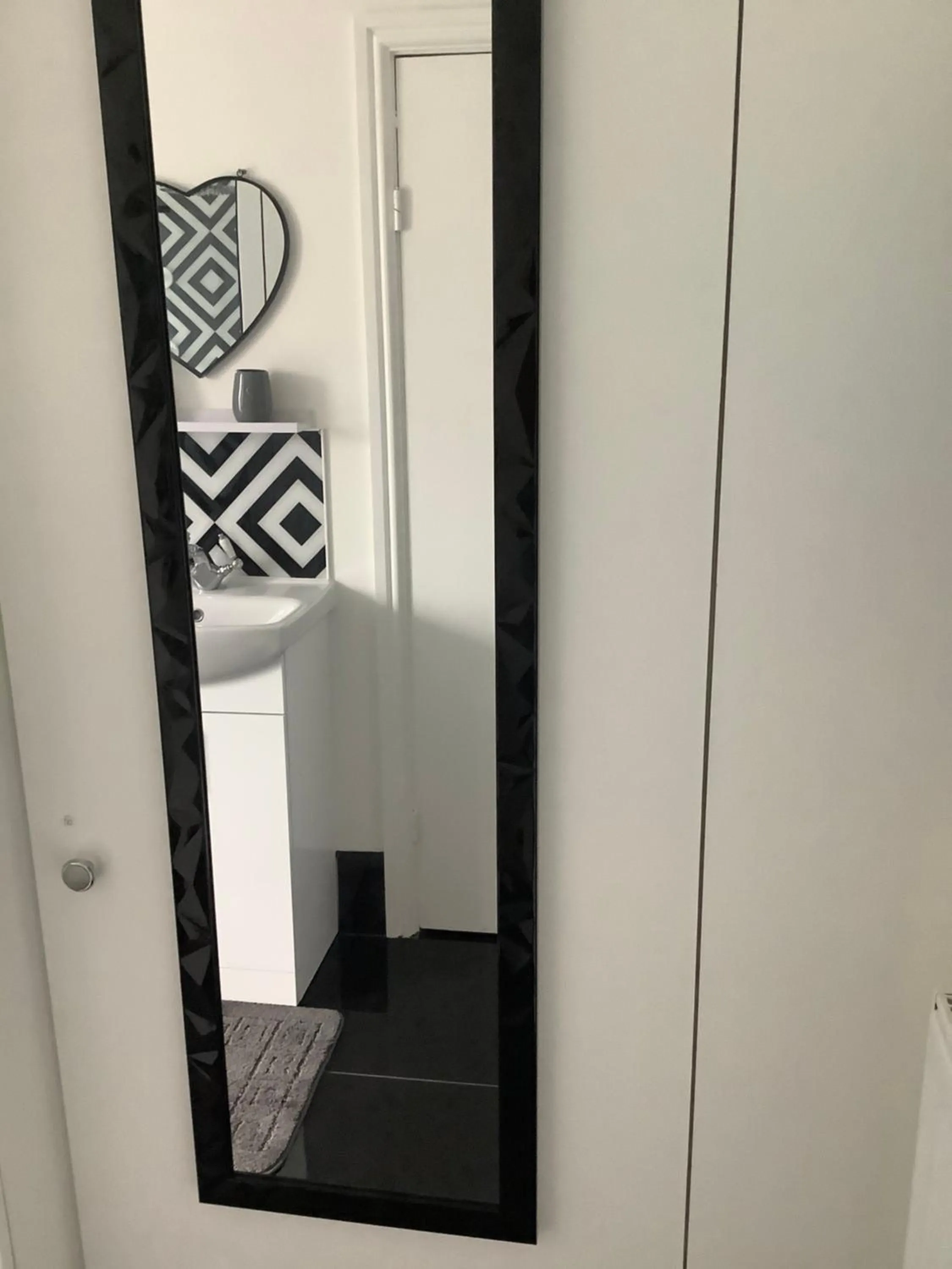 Bathroom in Heddfan (Place of Peace)