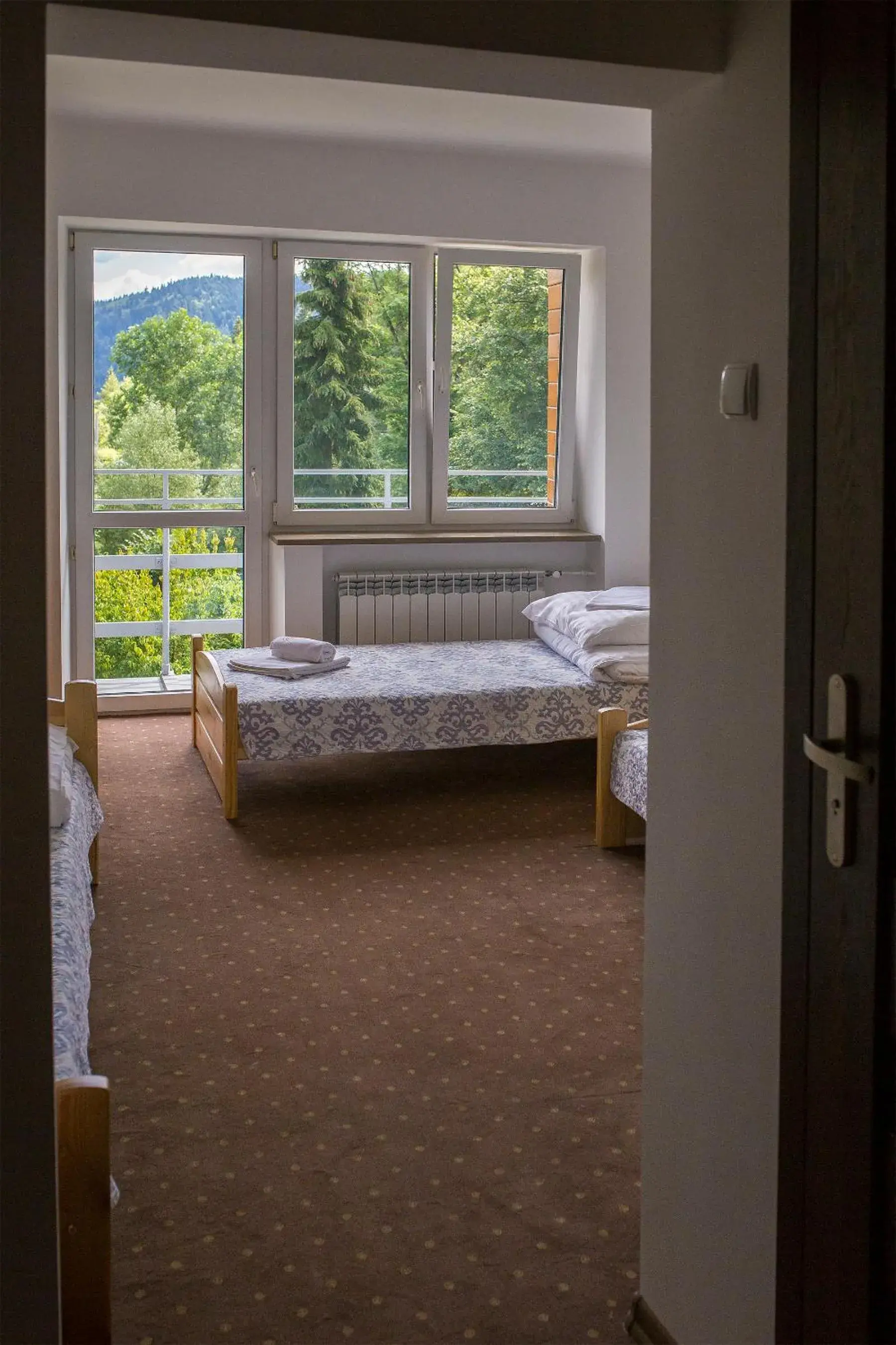 Triple Room in Dom Pszczelarza w Kamiannej Triple Room in Dom Pszczelarza w Kamiannej