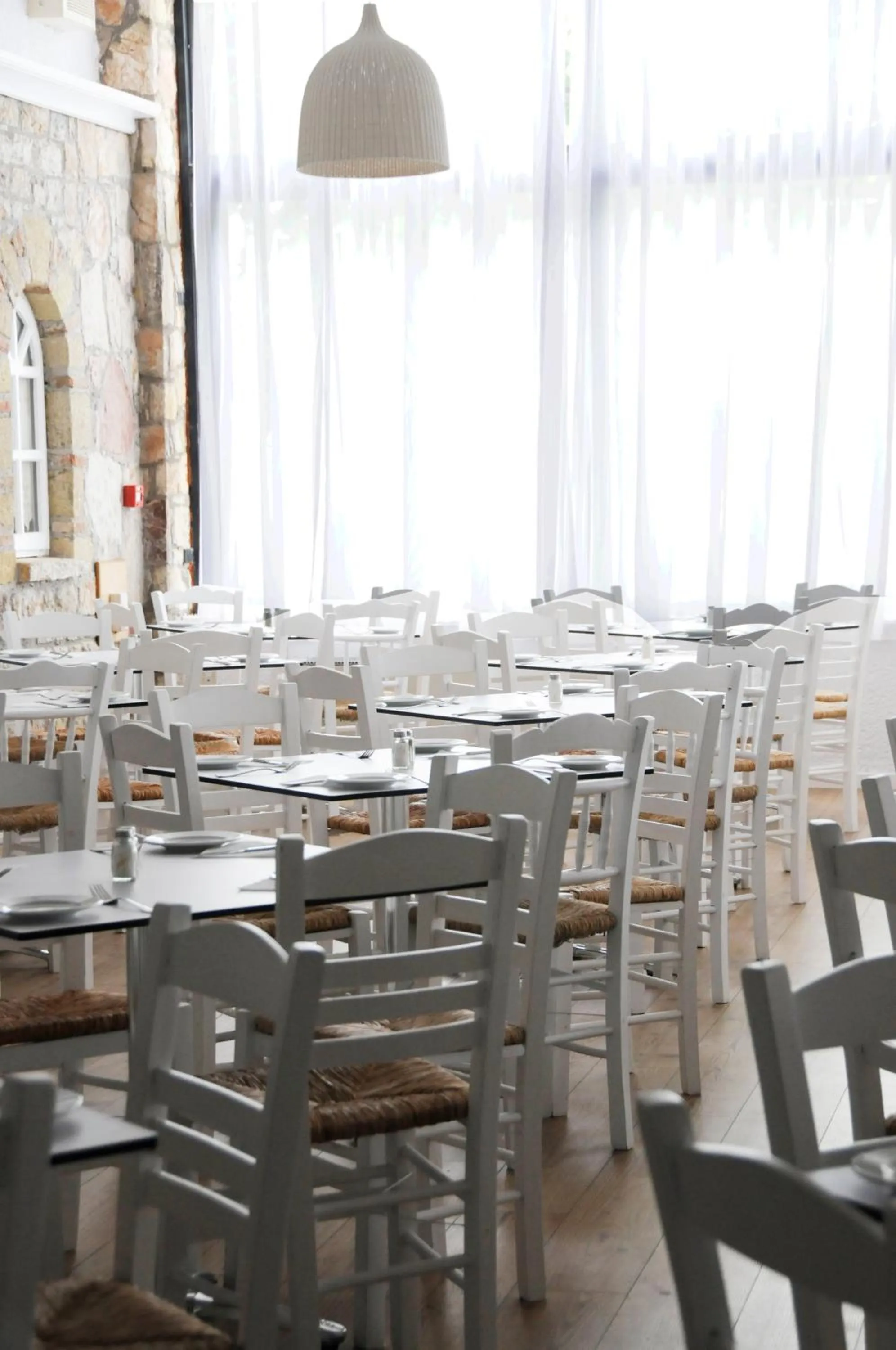 Restaurant/places to eat in Sunrise Village Beach Hotel