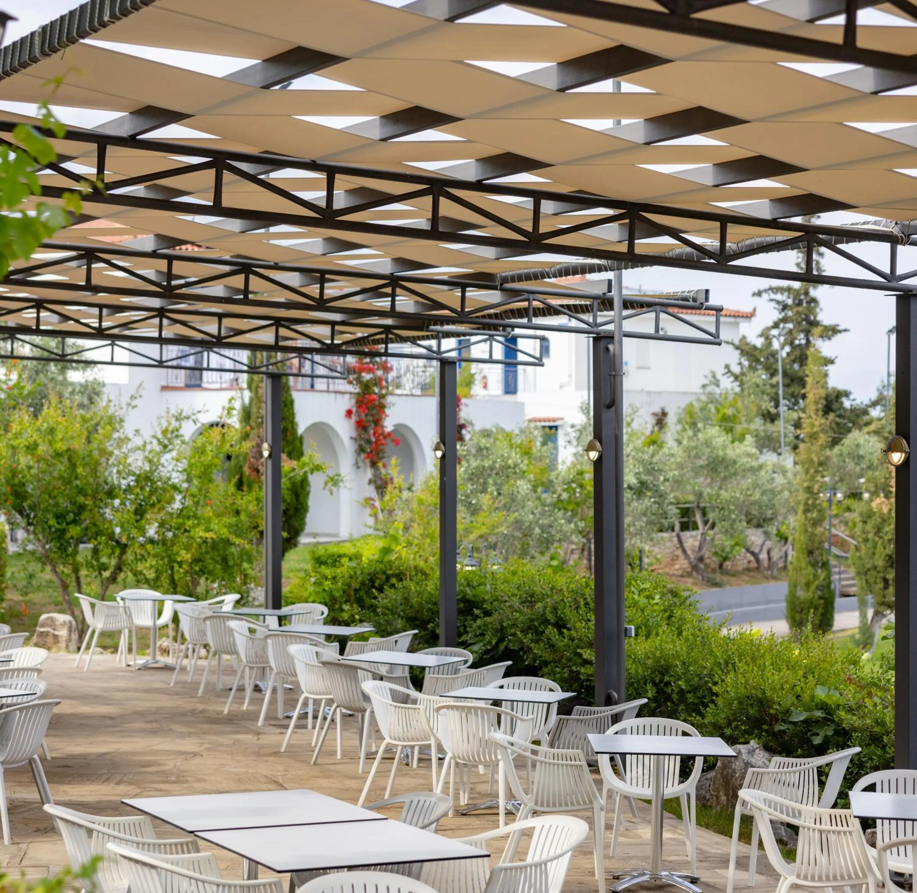 Sunrise Village Beach Hotel