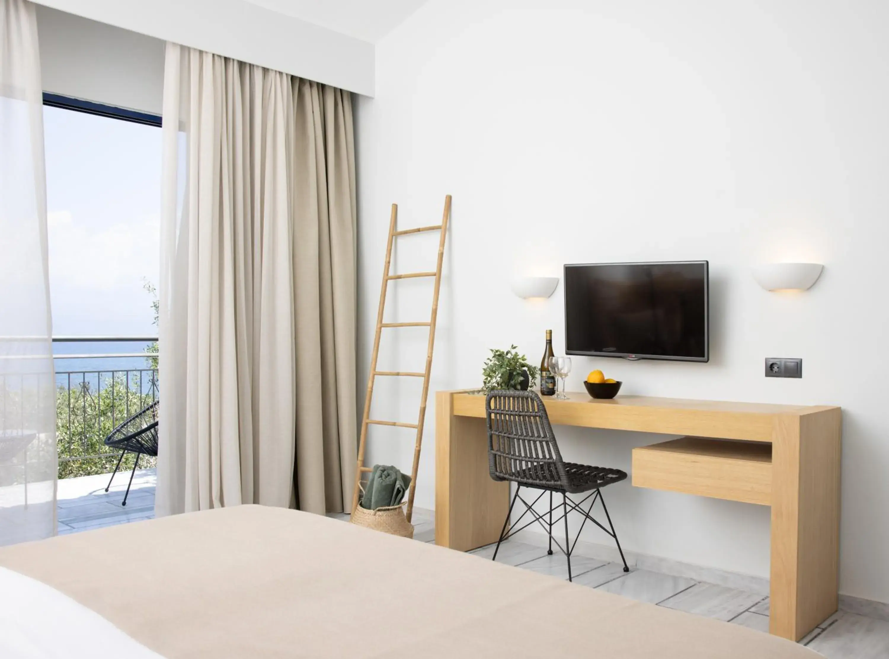 Bed in Sunrise Village Beach Hotel Bed in Sunrise Village Beach Hotel