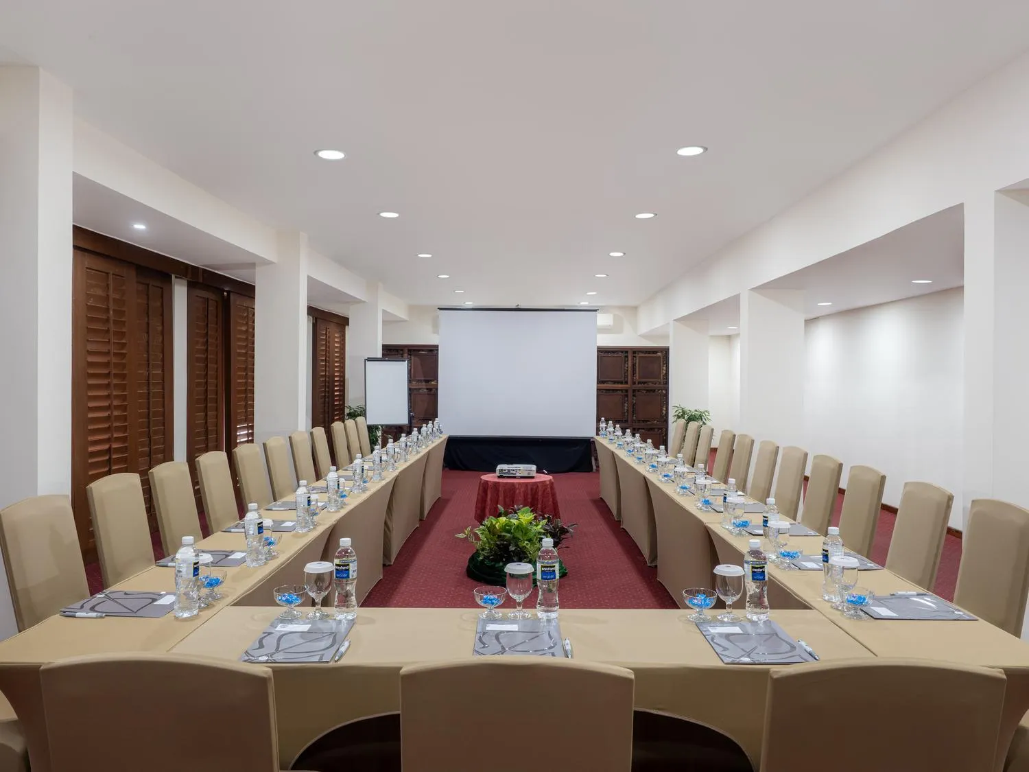 Meeting/conference room in Indra Maya Pool Villas