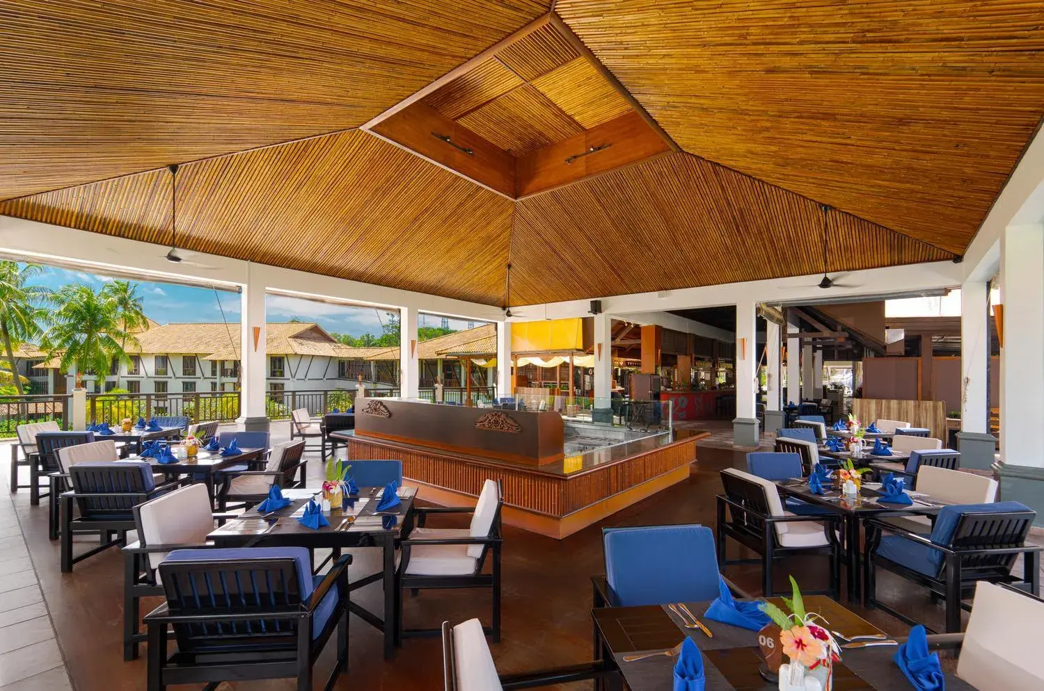 Restaurant/places to eat in Indra Maya Pool Villas Restaurant/places to eat in Indra Maya Pool Villas