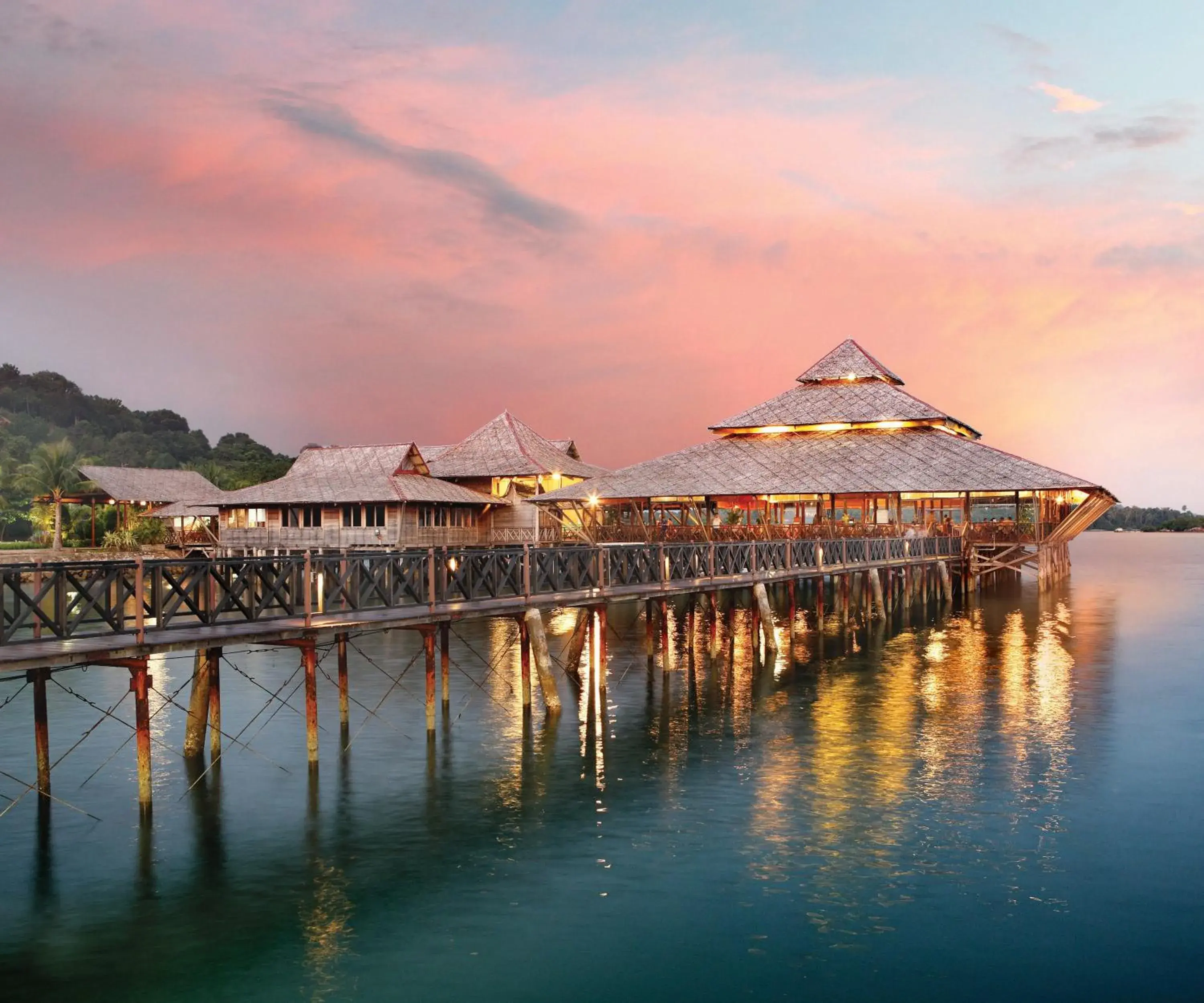Restaurant/places to eat in Indra Maya Pool Villas Restaurant/places to eat in Indra Maya Pool Villas
