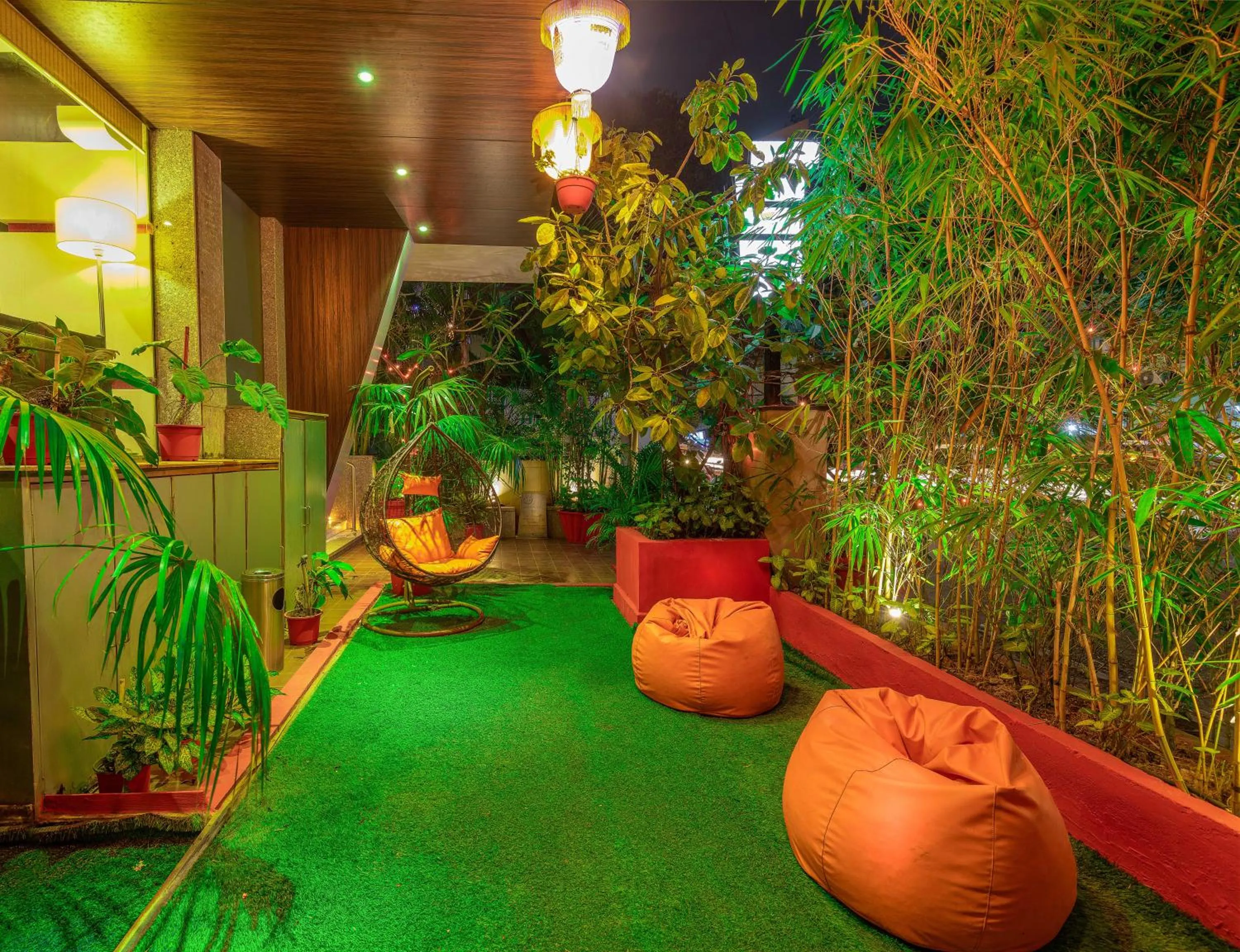 Garden in Hotel Oriental Aster - Mumbai International Airport