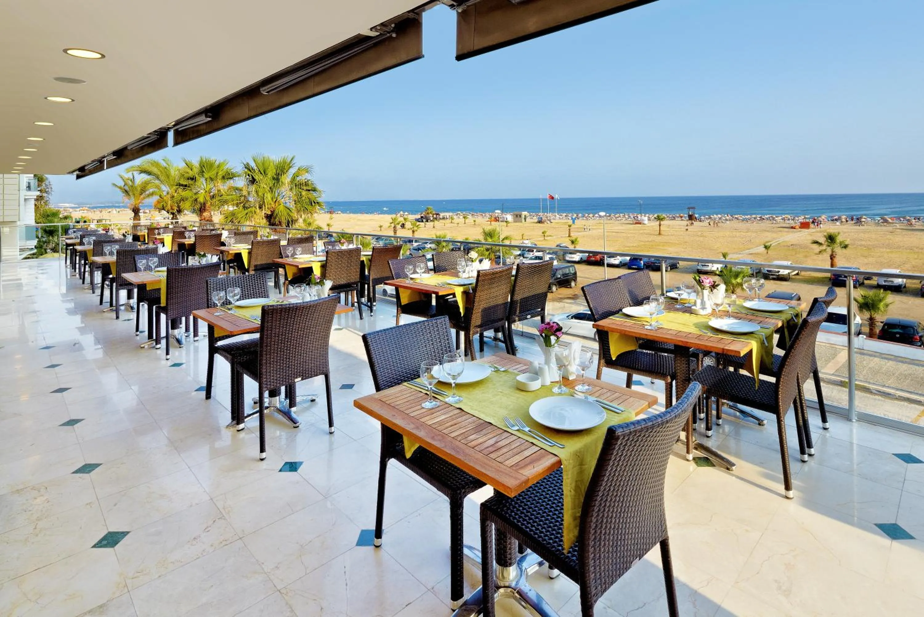 Balcony/Terrace in Ayvalik Cinar Hotel