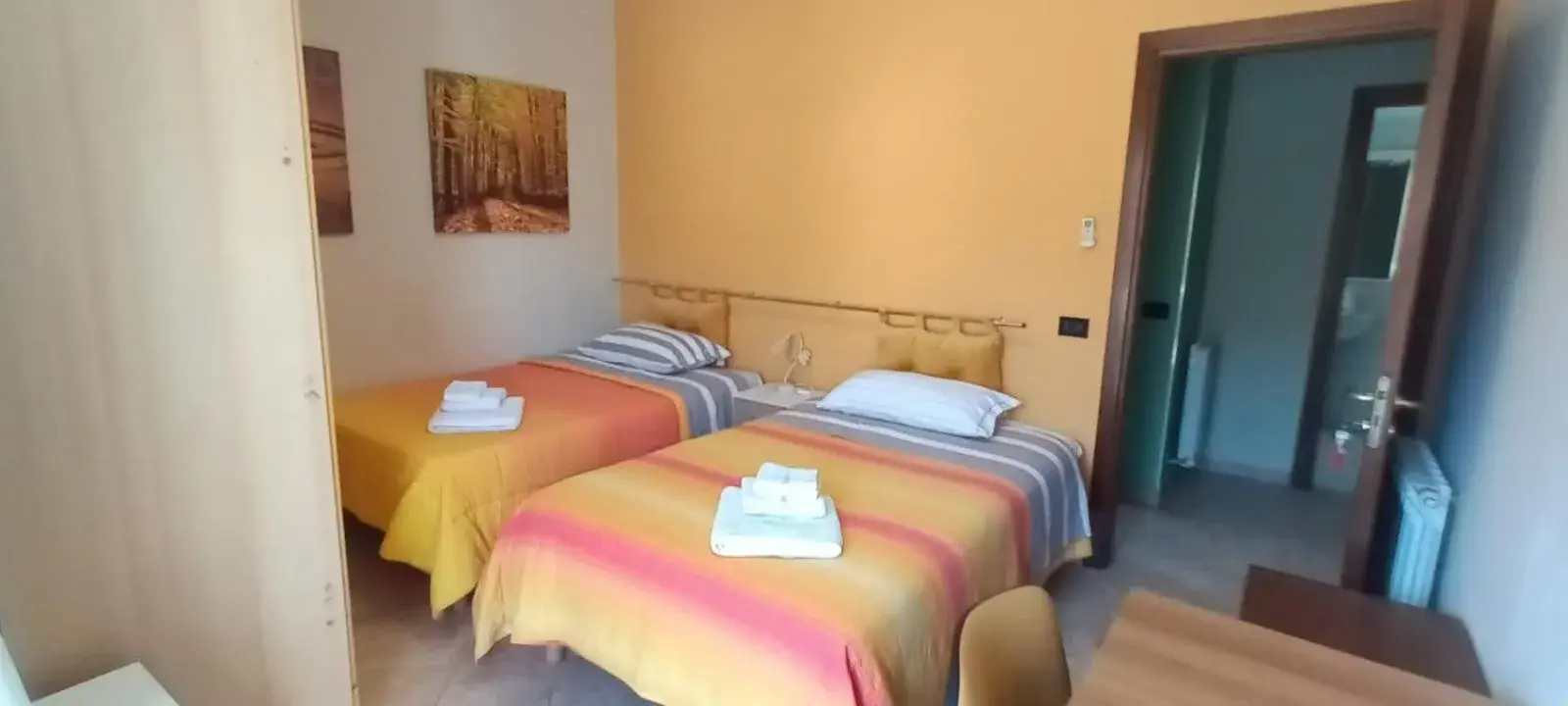 Twin Room with Balcony - single occupancy in B&B Vistamare Twin Room with Balcony - single occupancy in B&B Vistamare