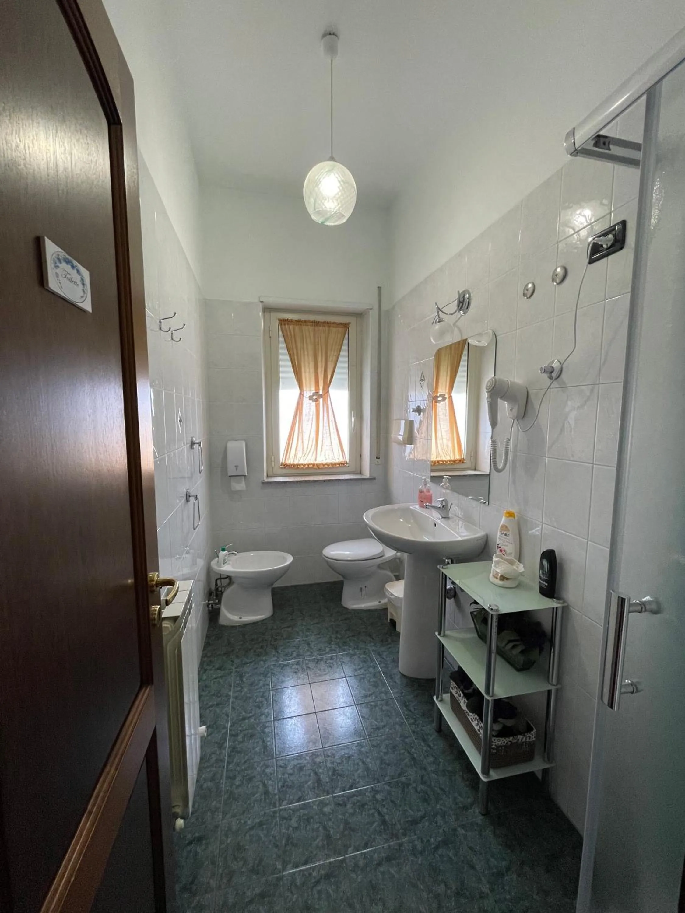 Shower in B&B Vistamare