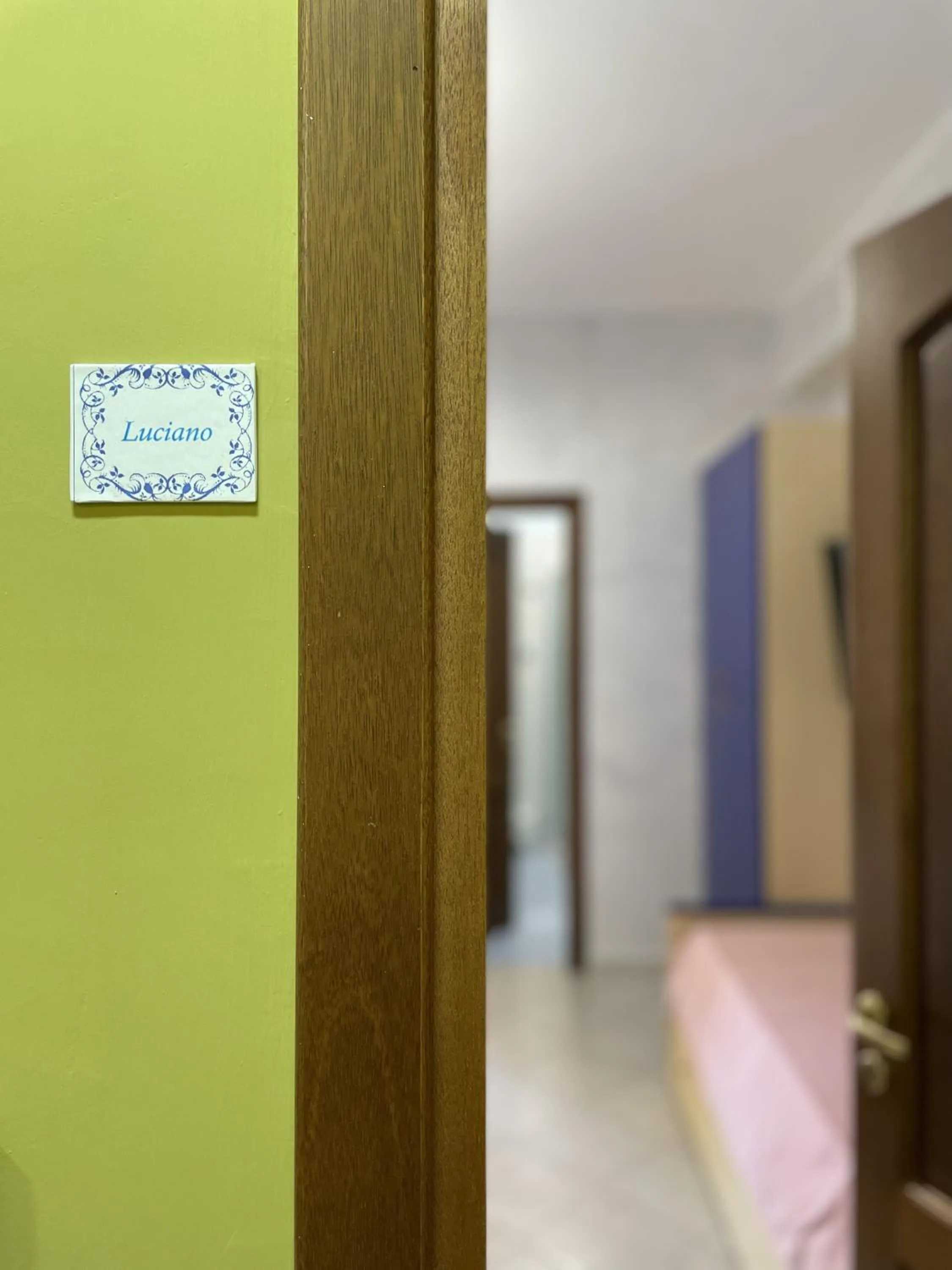 Logo/Certificate/Sign in B&B Vistamare