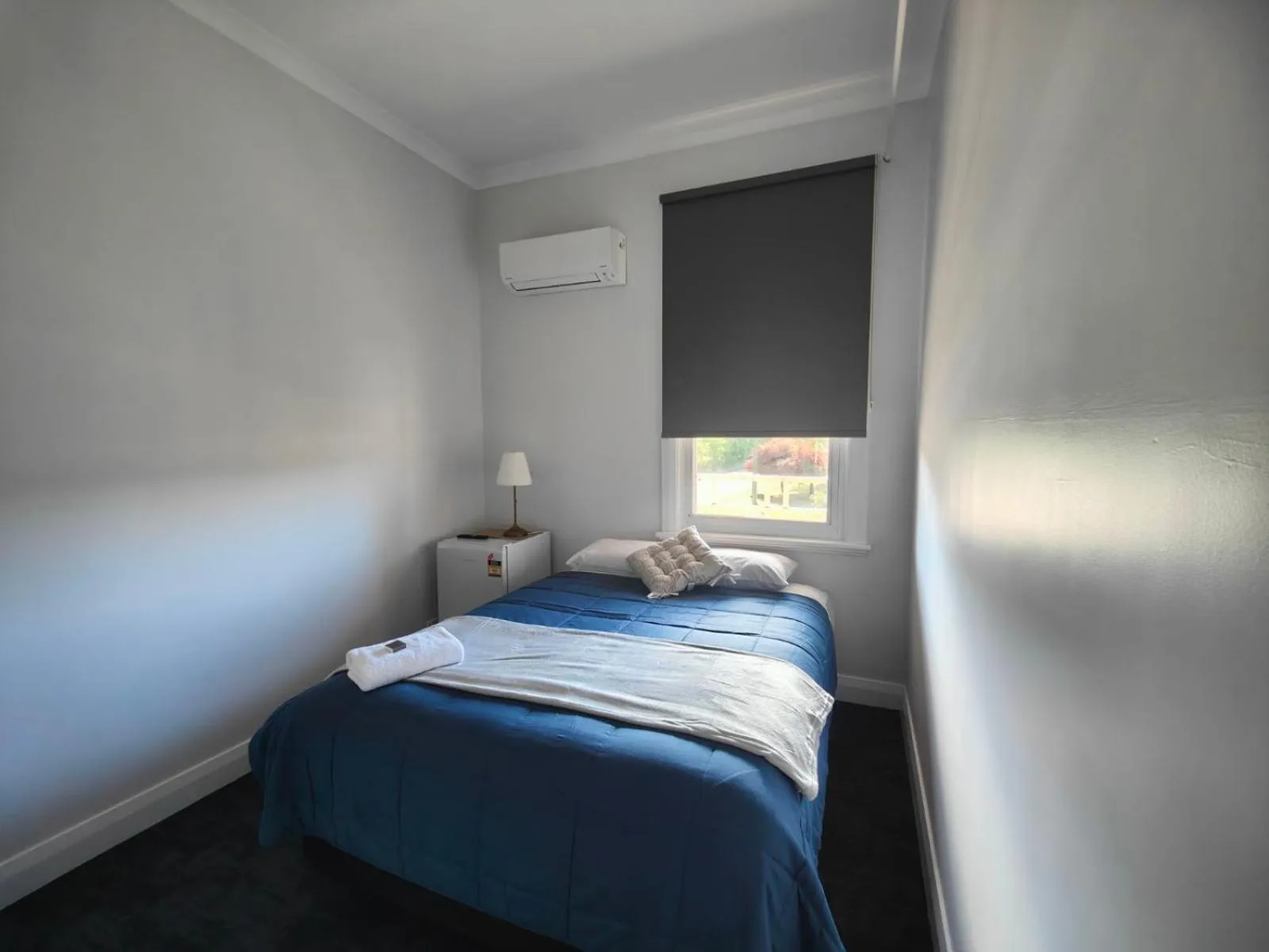 Photo of the whole room, Bed in The Club Hotel Collie