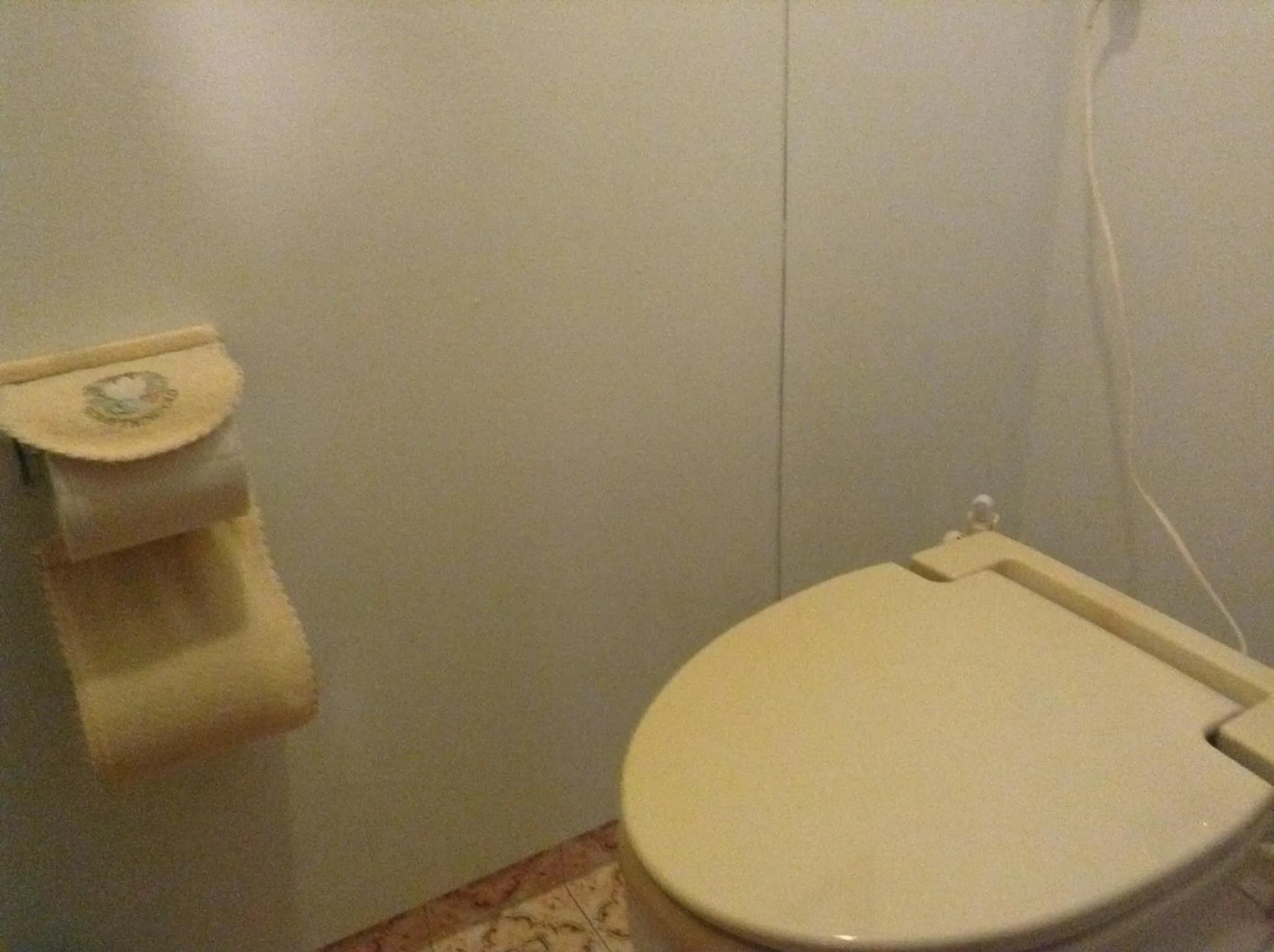 Toilet in Grass Hopper