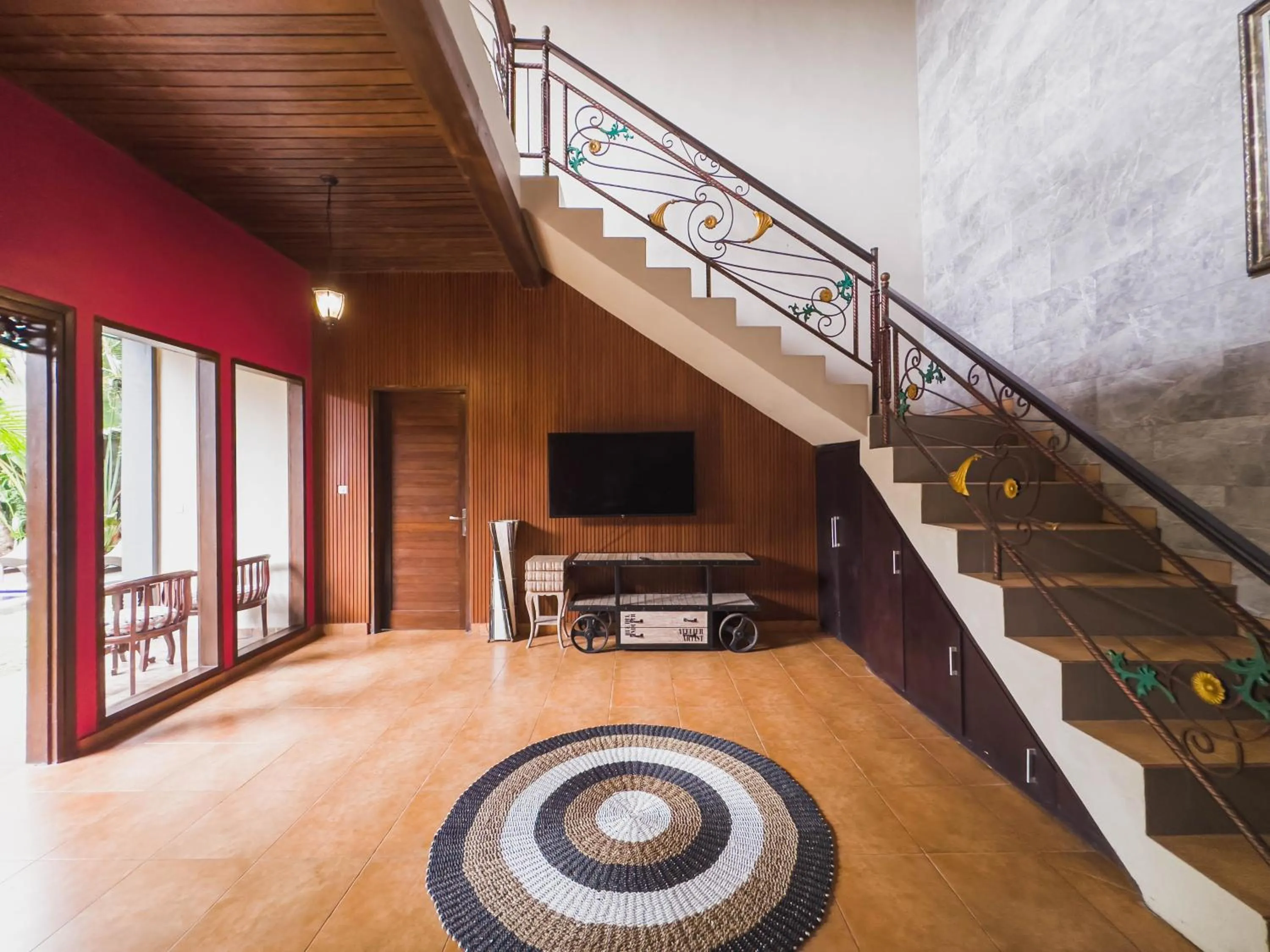 TV and multimedia in Pukakoo Villas and Suite by Supala