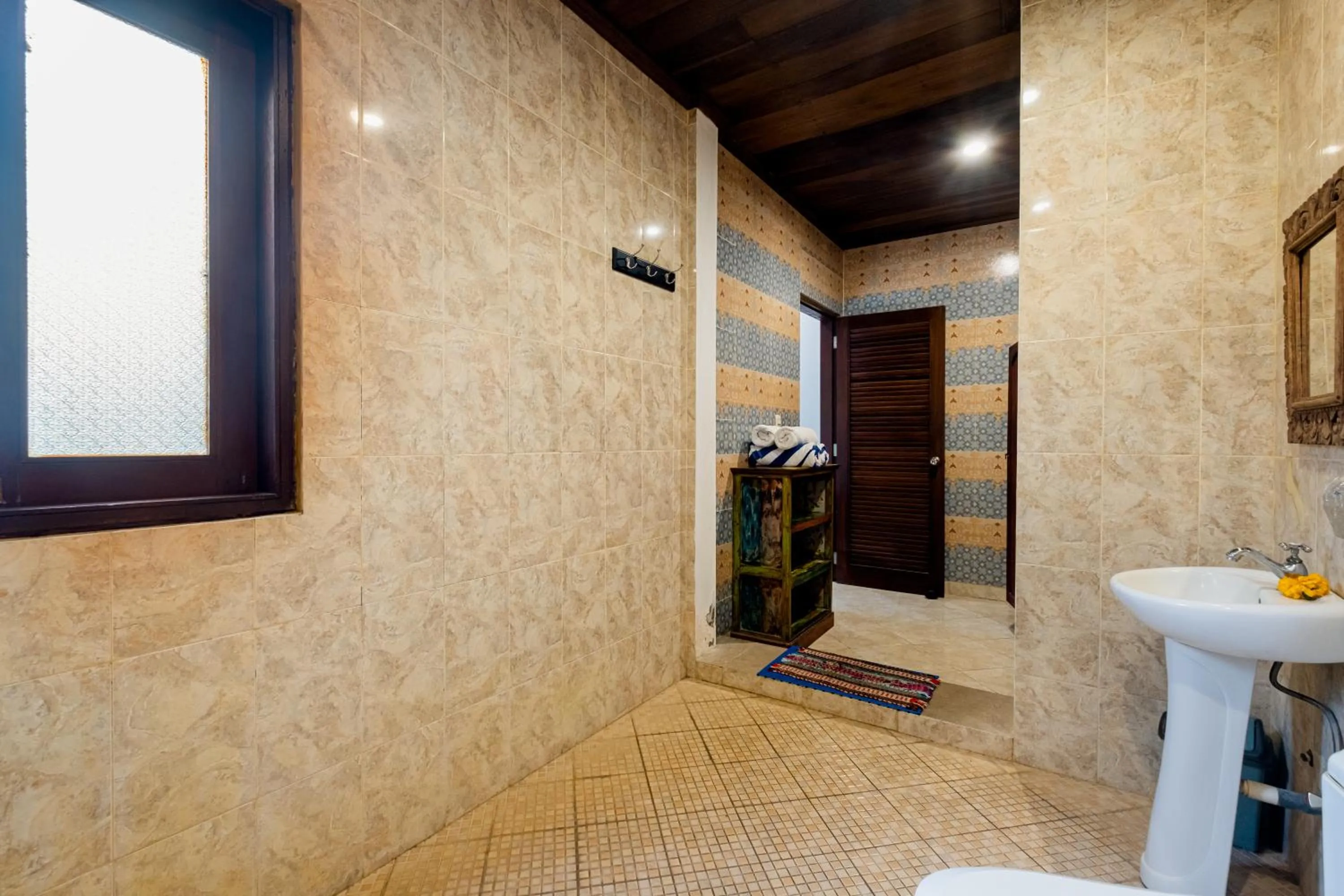 Shower in Pukakoo Villas and Suite by Supala