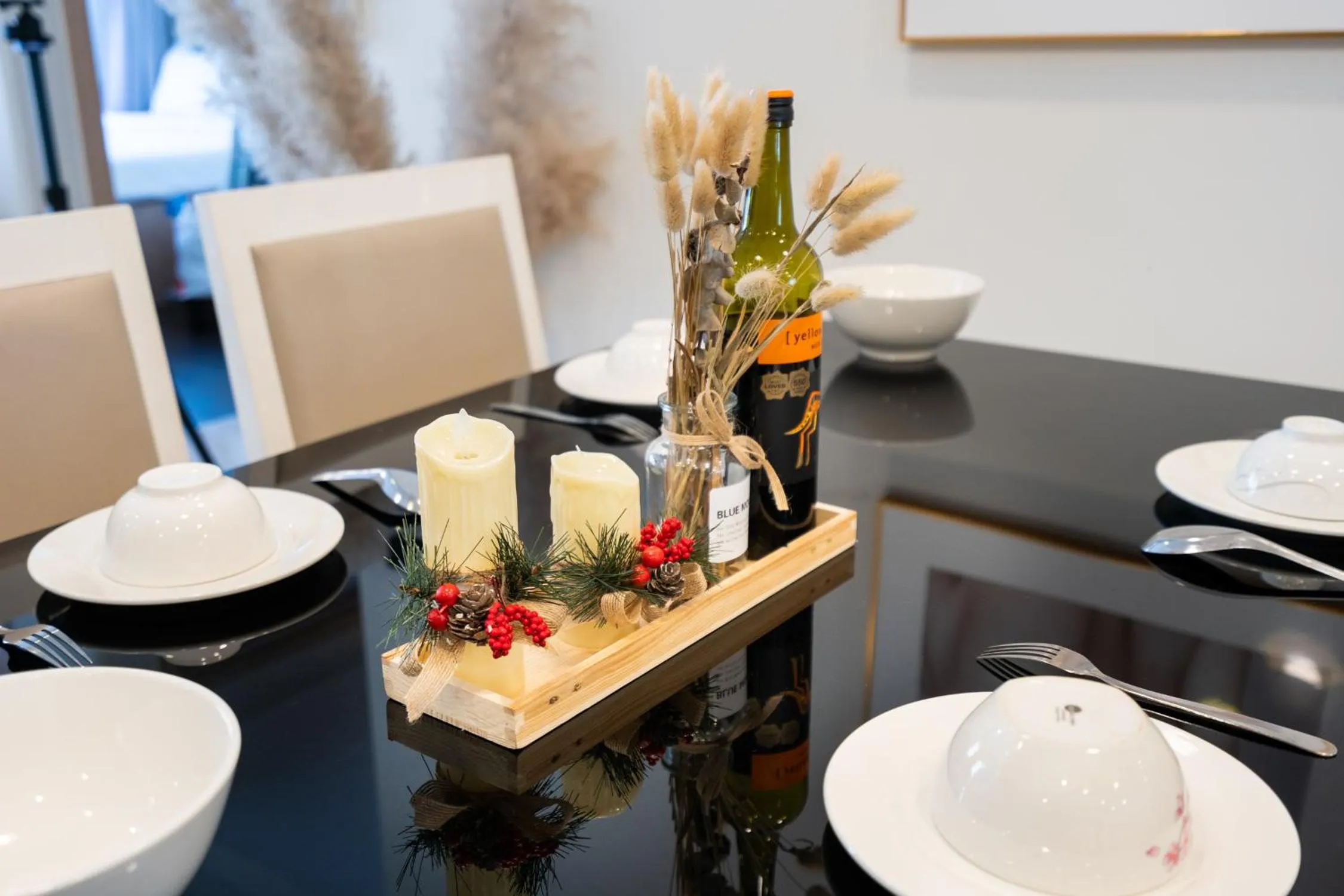 Infinity Pool Signature - Saigon Rivergate