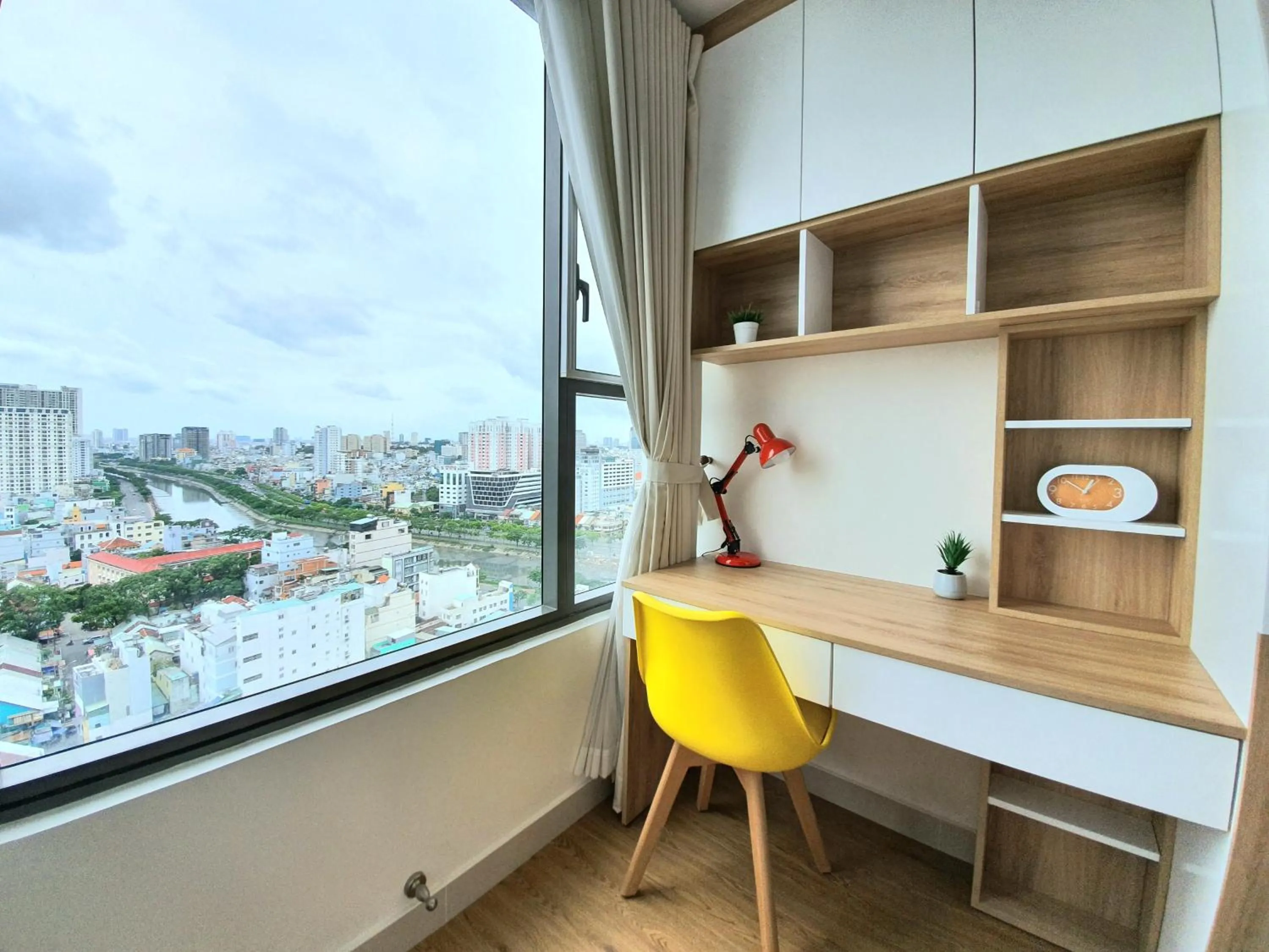 Infinity Pool Signature - Saigon Rivergate