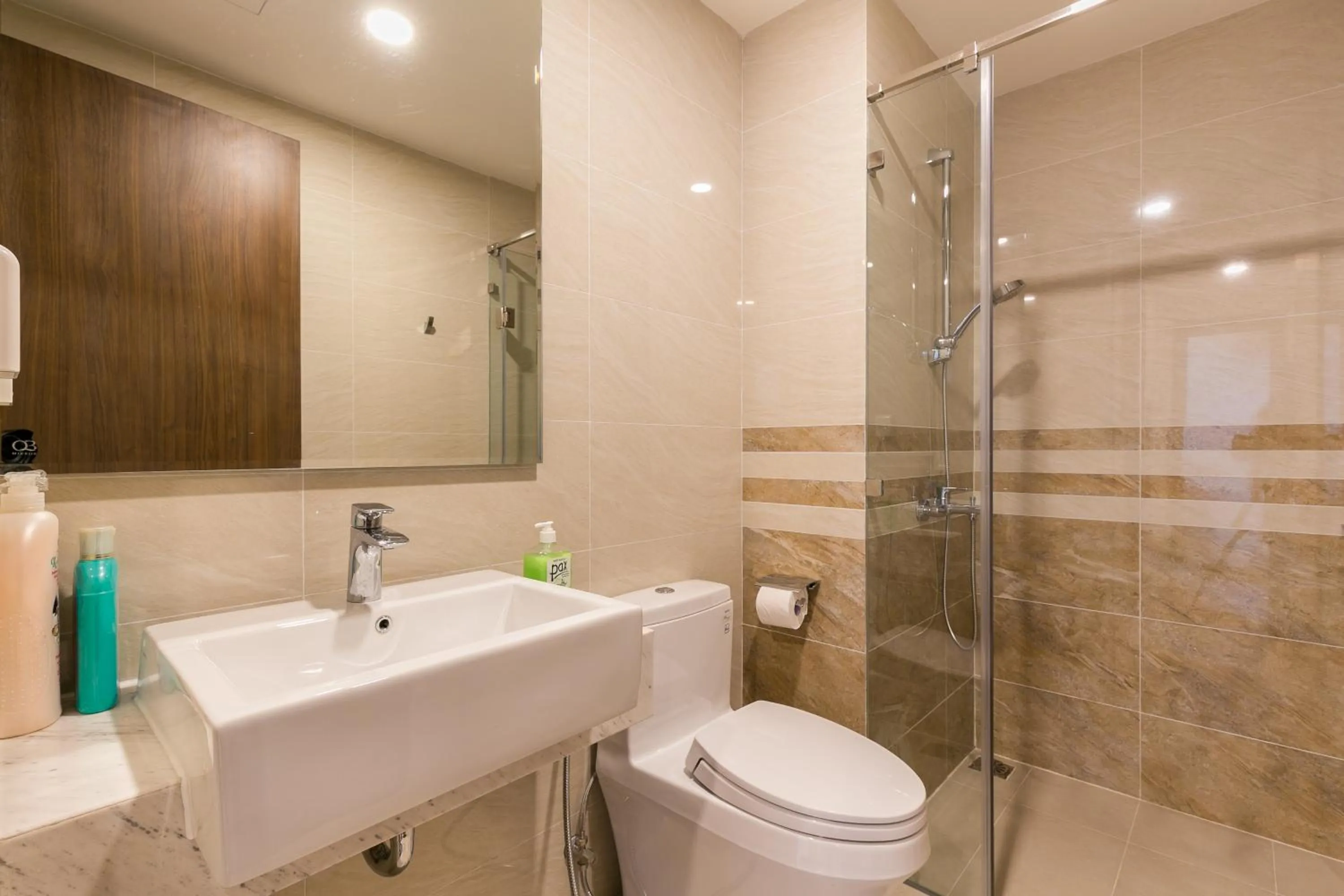 Bathroom in Infinity Pool Signature - Saigon Rivergate