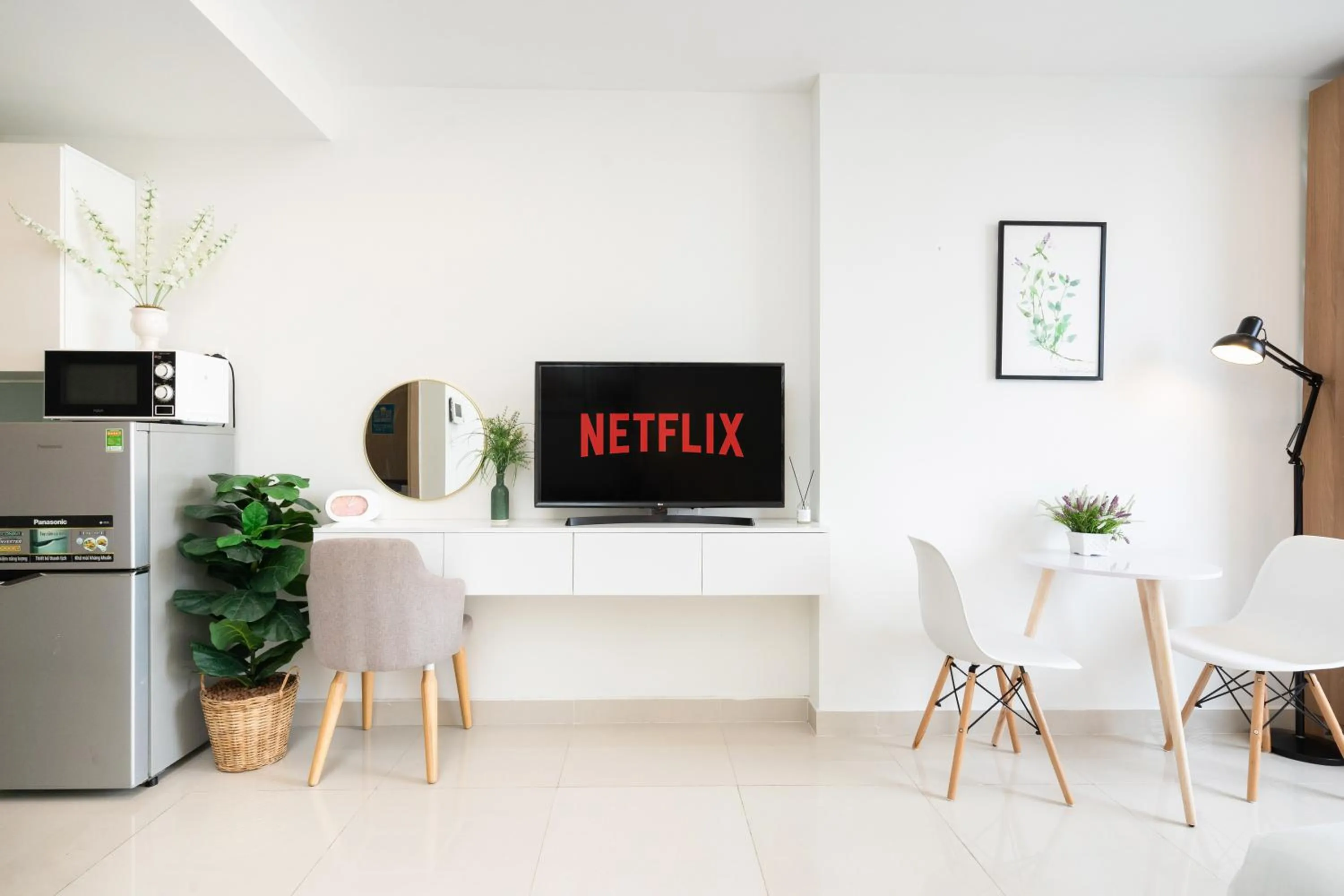 Infinity Pool Signature - Saigon Rivergate