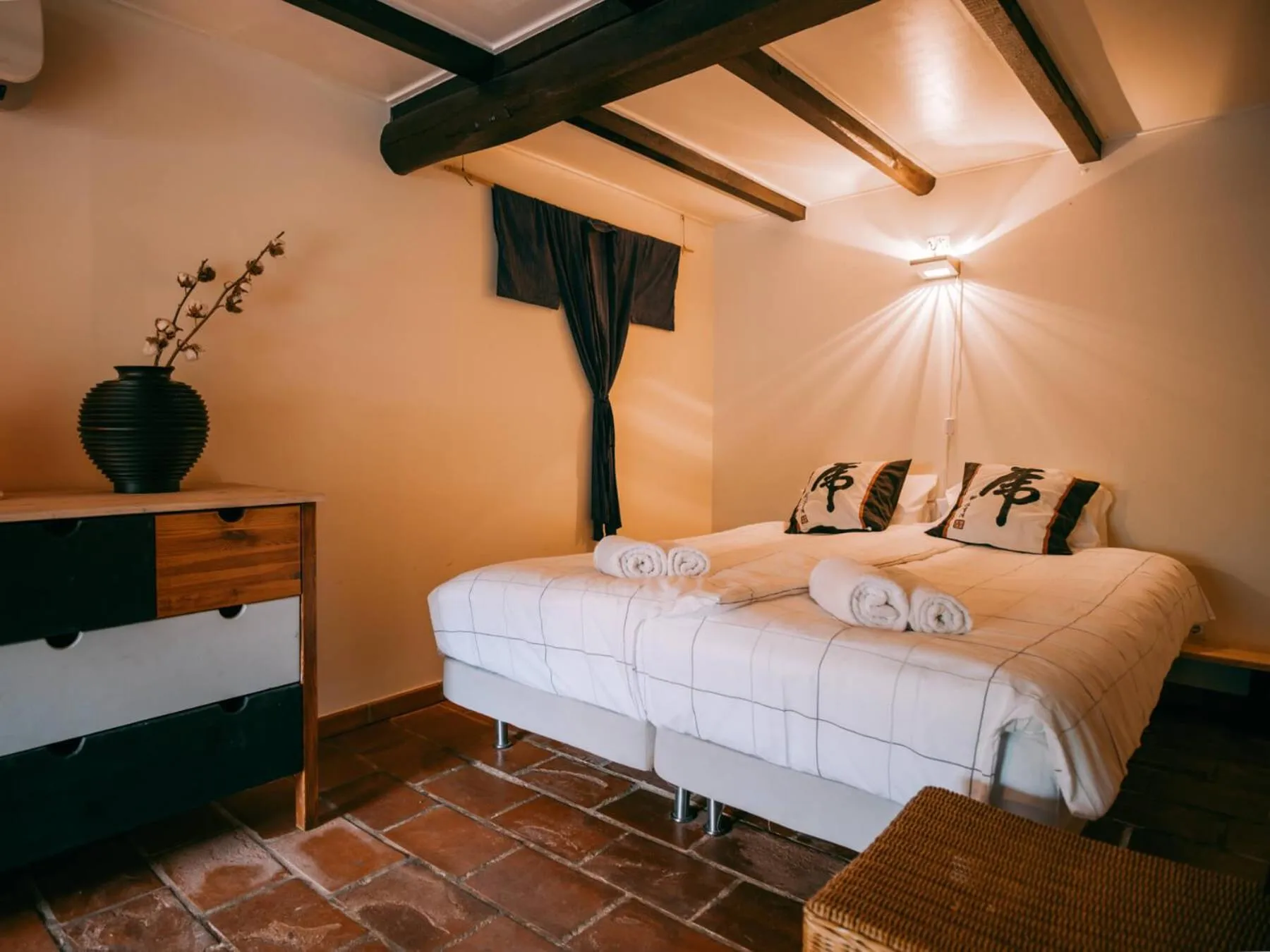 Bedroom, Bed in Quinta Japonesa