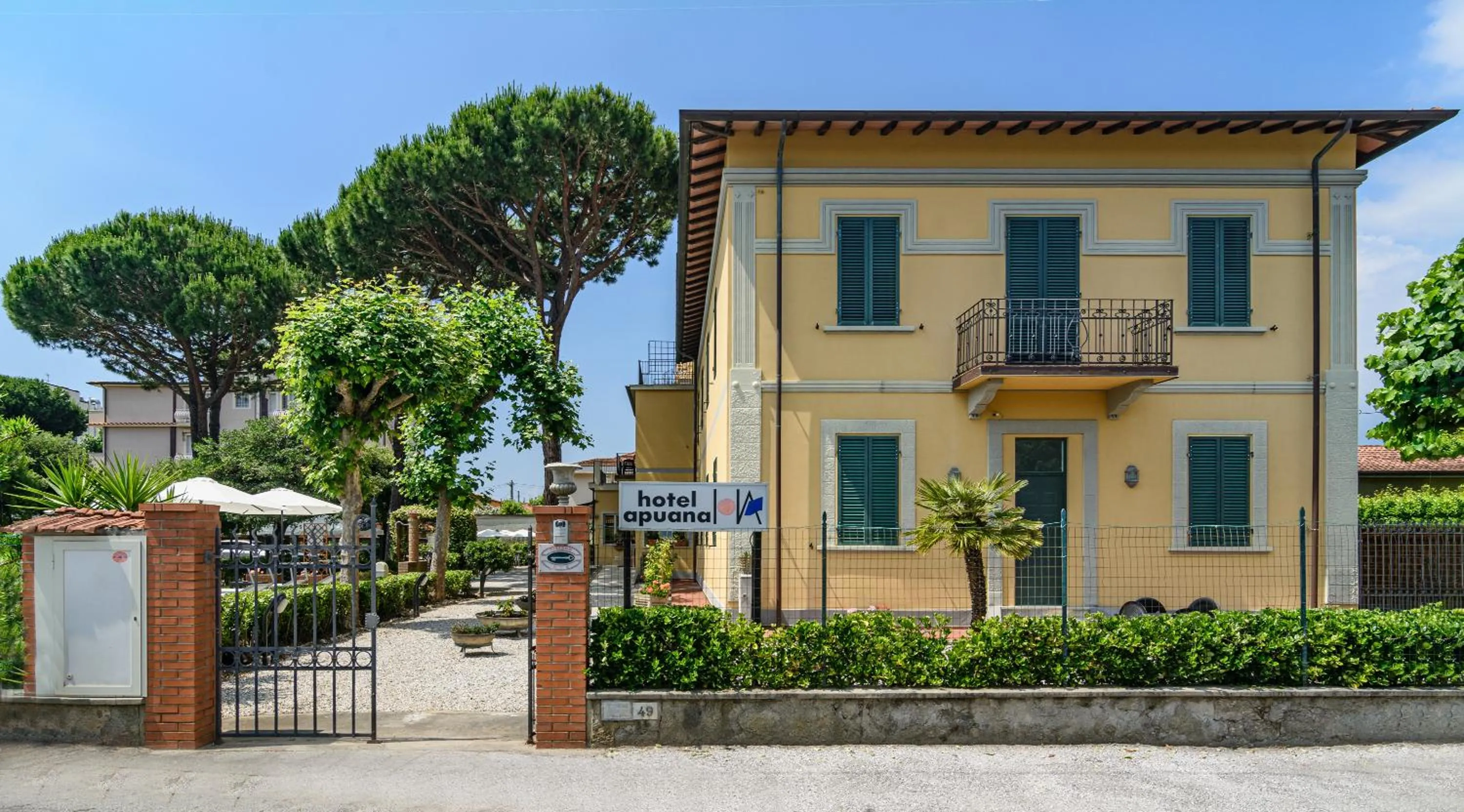 Property building in Hotel Apuana