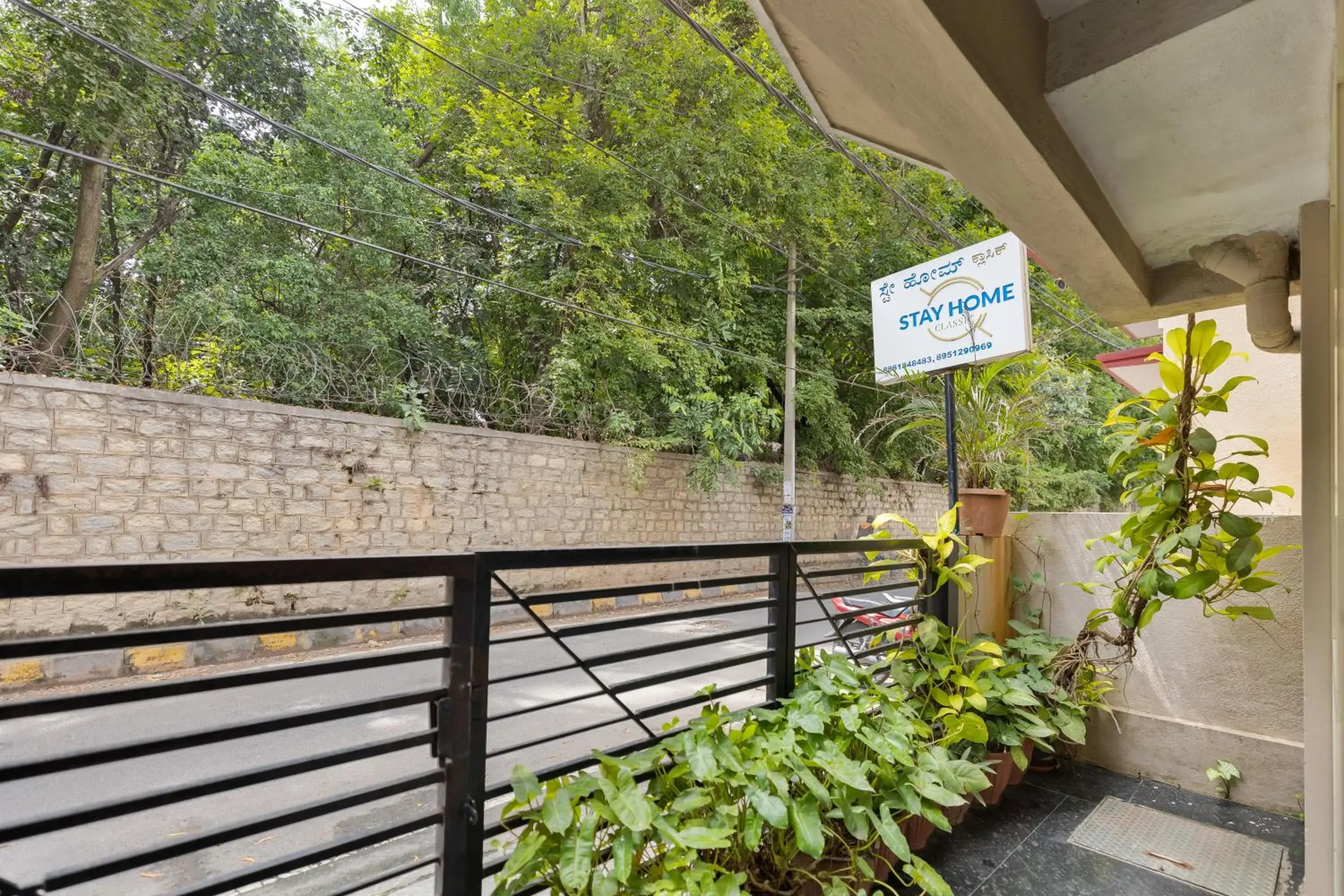 Property building in Stayhome Classic Property building in Stayhome Classic