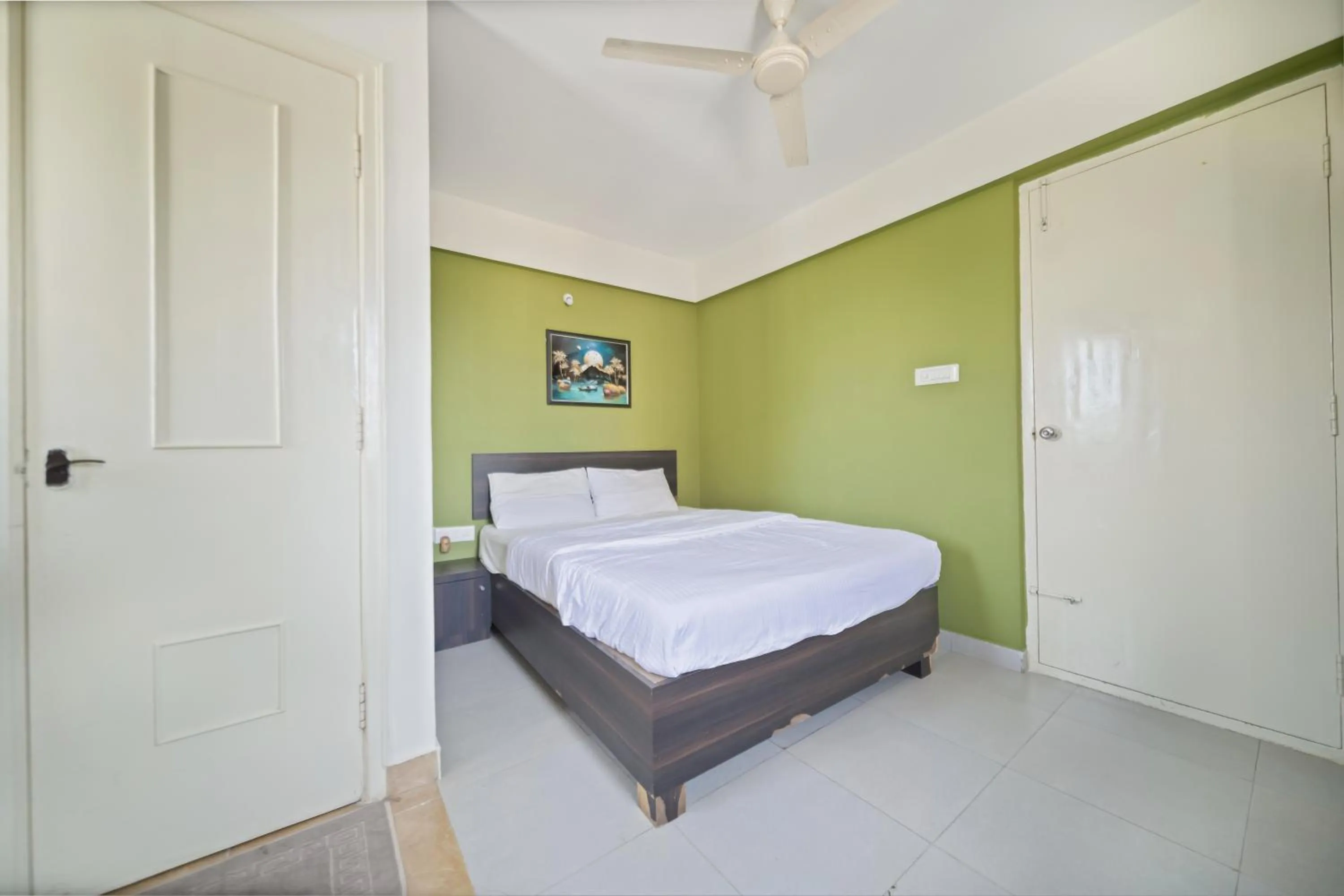 Bedroom, Bed in Stayhome Classic