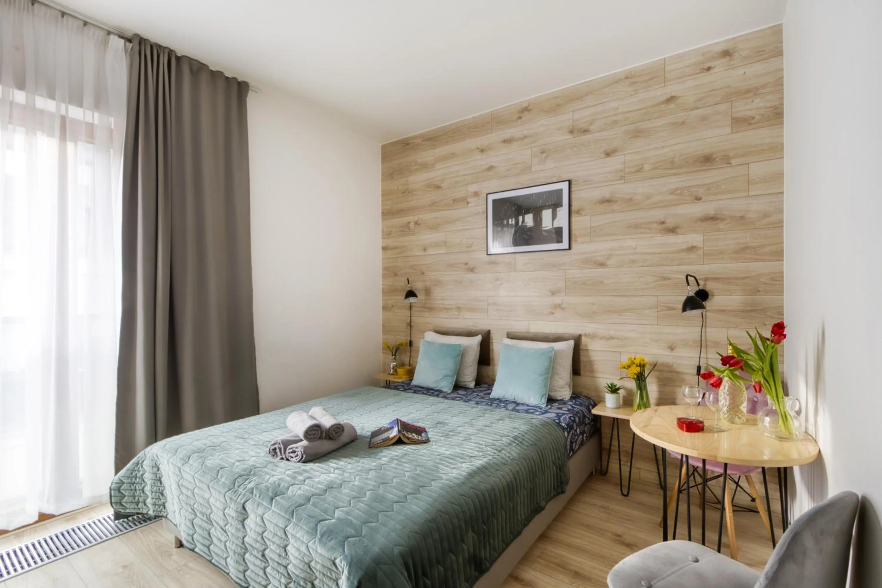 Bedroom, Bed in Aparthotel Pawia Deluxe- 10 min to center