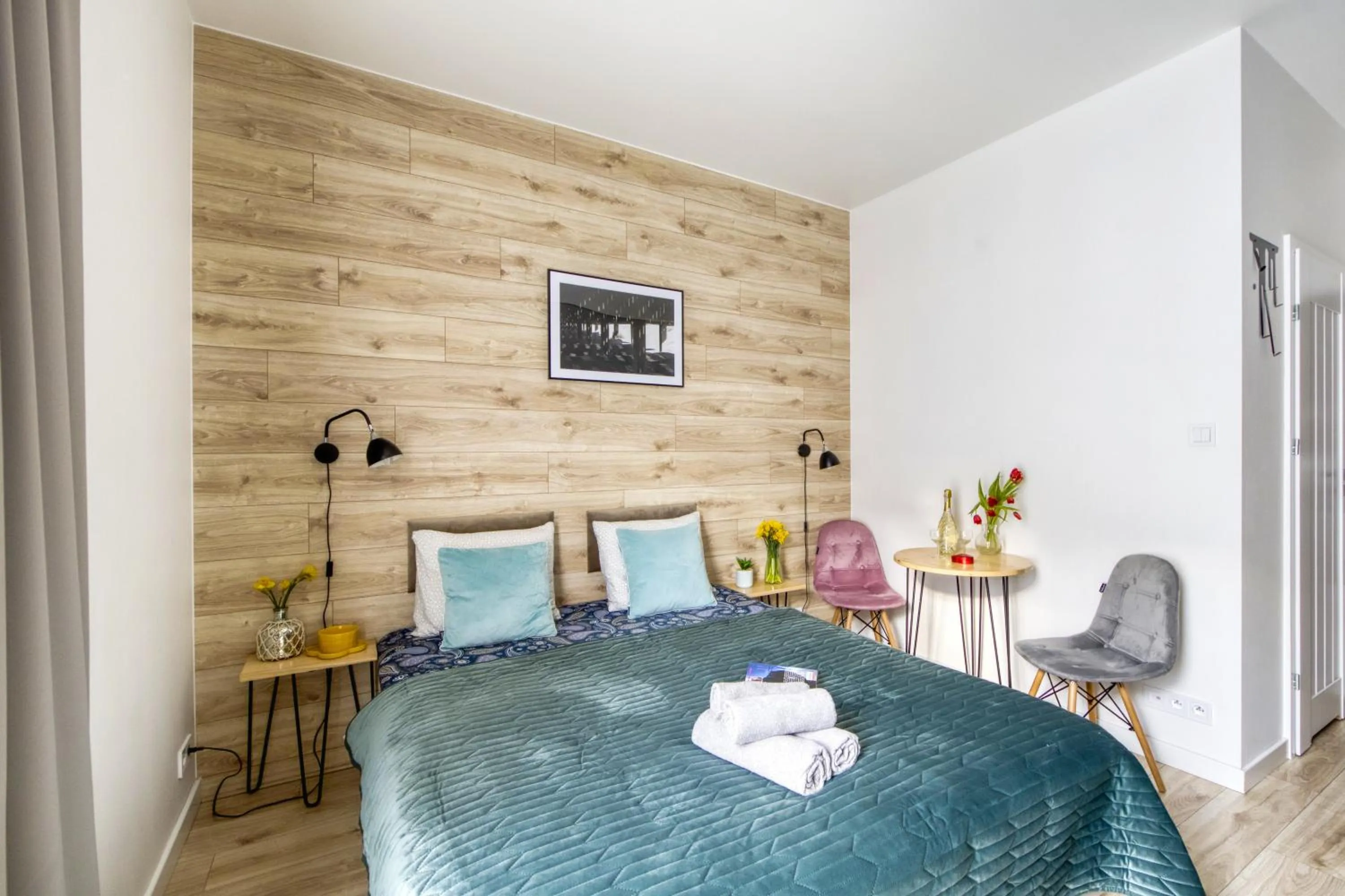 Bed in Aparthotel Pawia Deluxe- 10 min to center