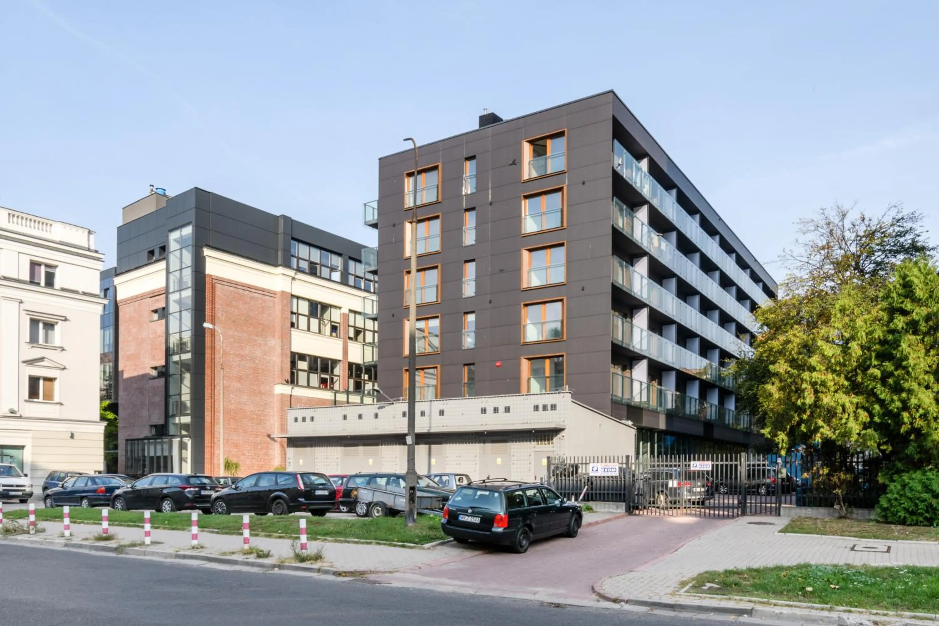 Property building in Aparthotel Pawia Deluxe- 10 min to center