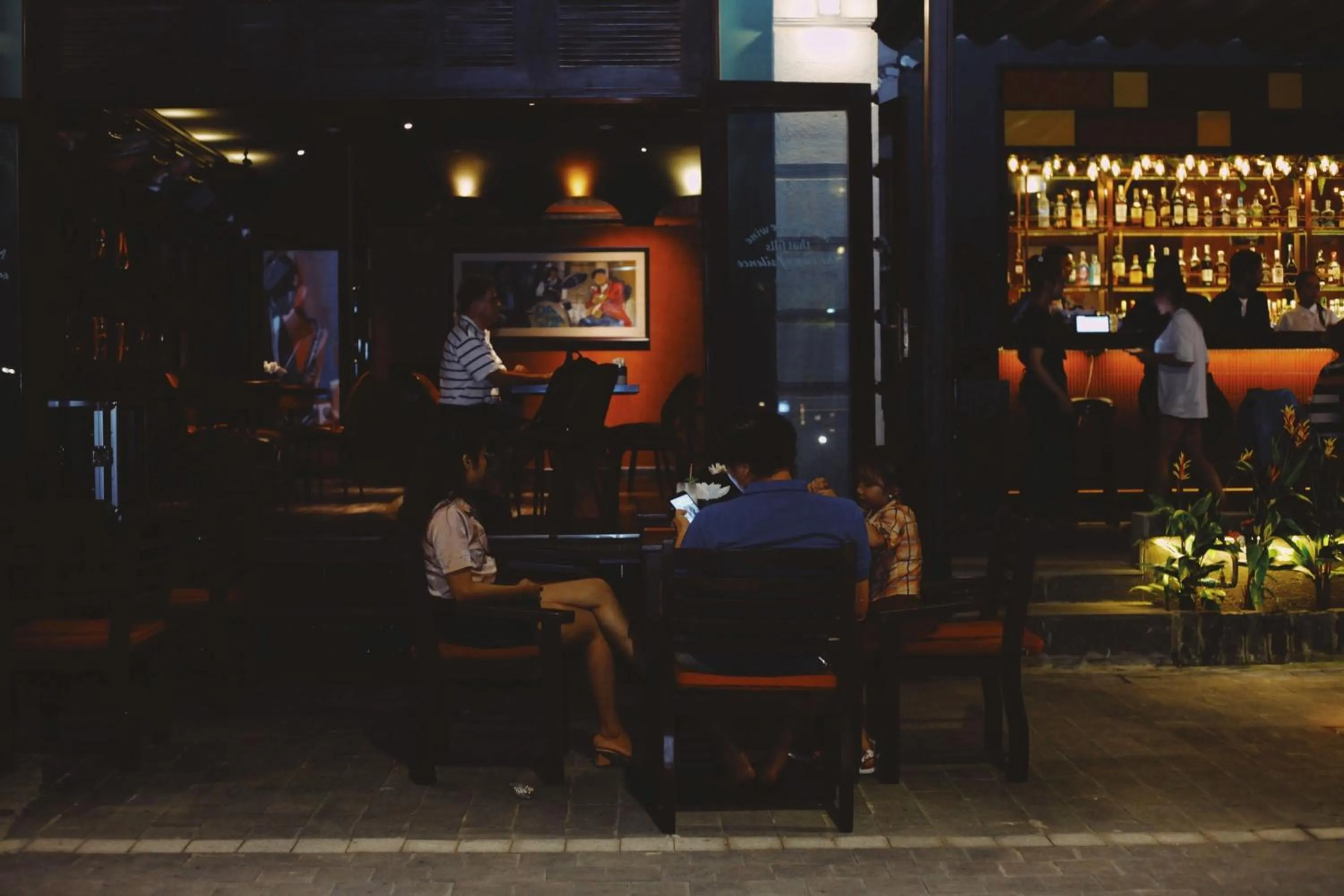 Restaurant/places to eat in Chu Hotel