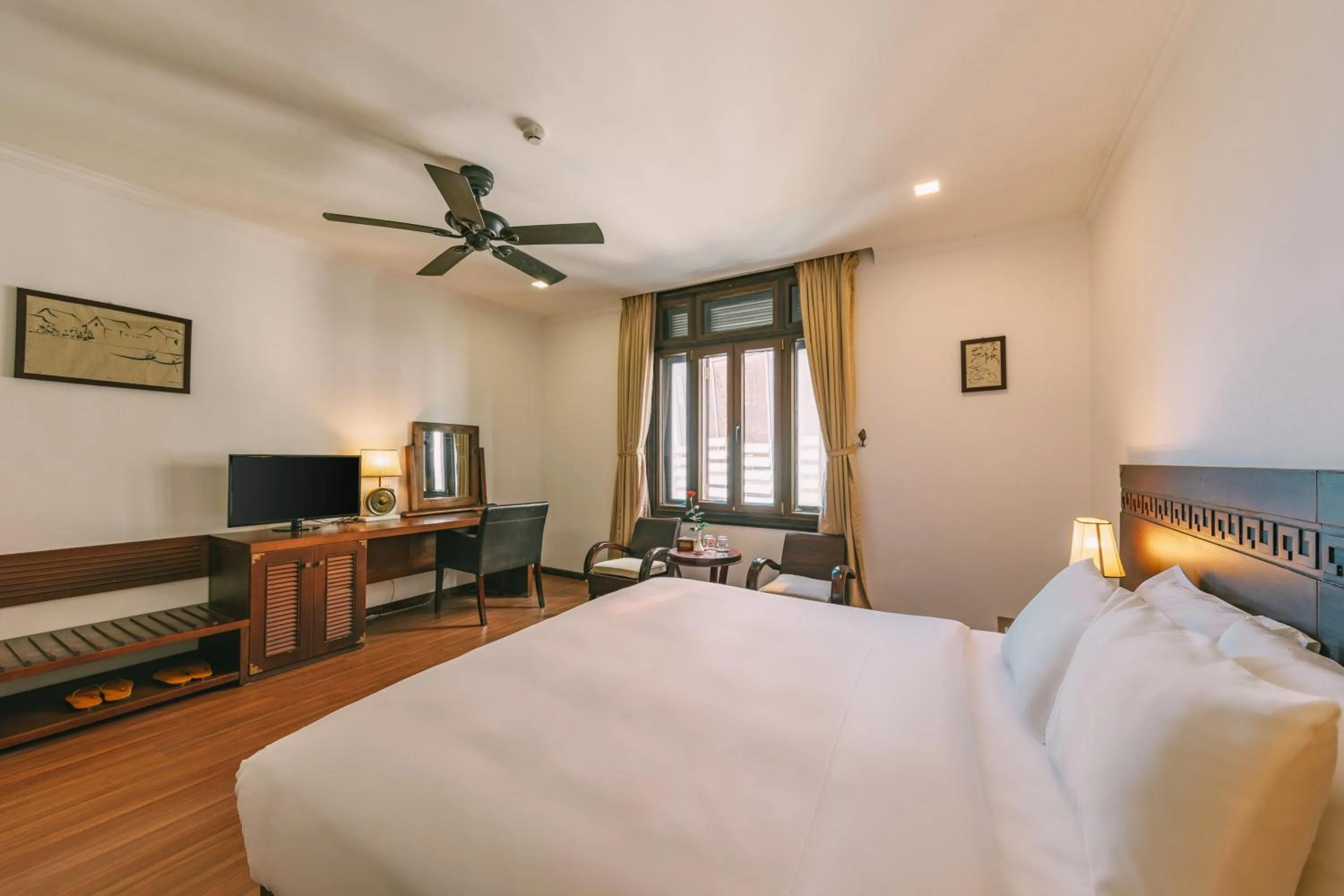 Bedroom, Bed in Chu Hotel