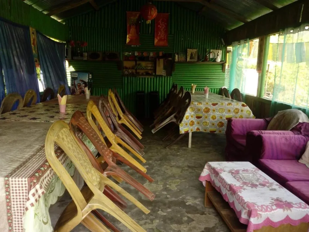 Restaurant/places to eat in Green Valley Village Resort